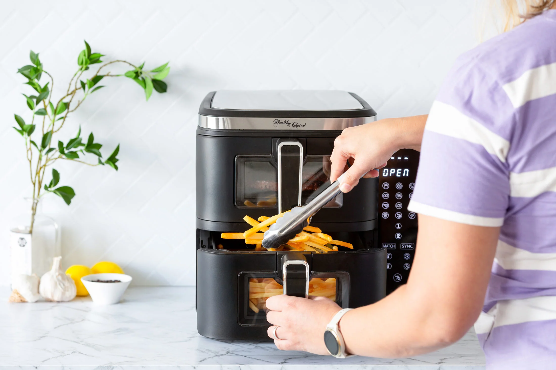 2400W 11L Dual Zone Vertical Air Fryer with Foldable Screen
