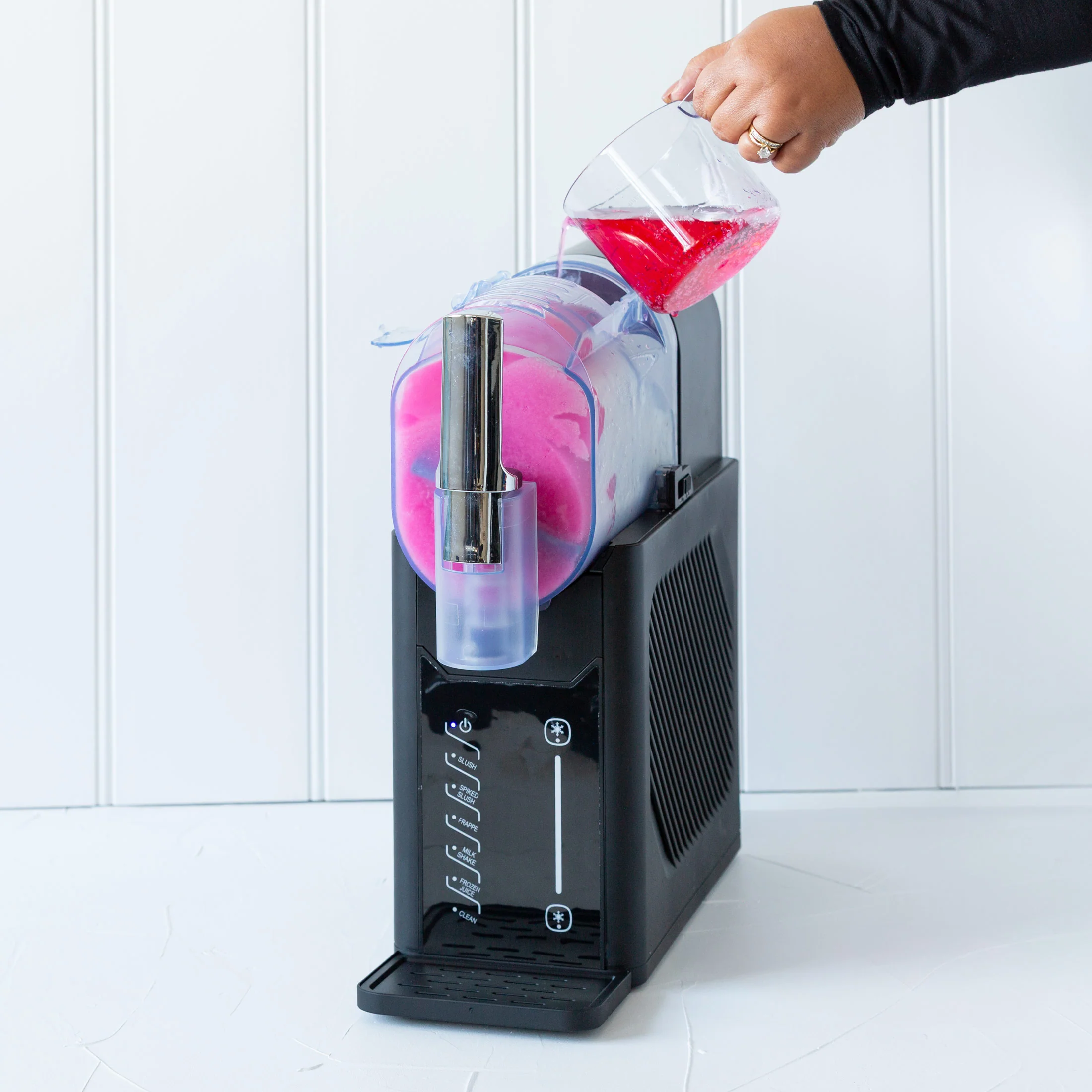 Slushie Maker, One Touch Control, 5 Preset Programs