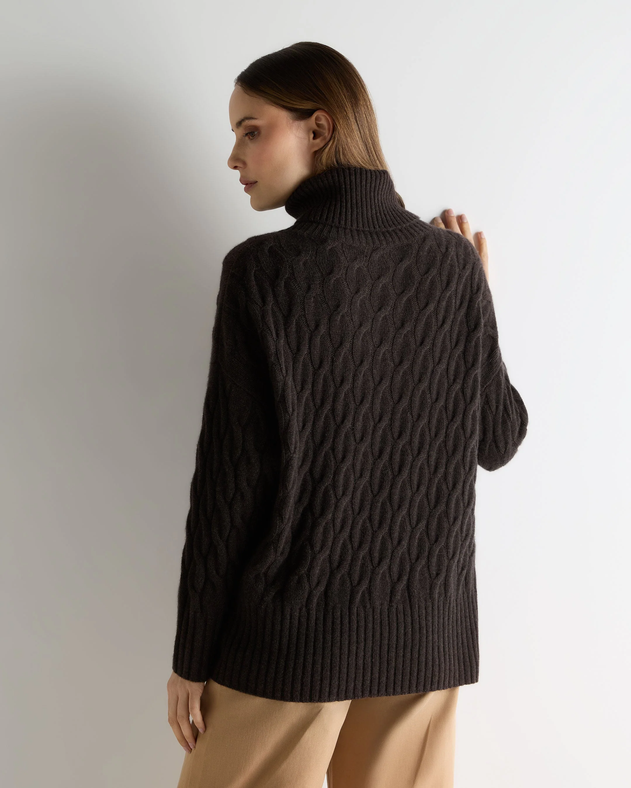 Women's Emmie Relaxed Cable Turtle Neck Cashmere Sweater Chocolate Brown