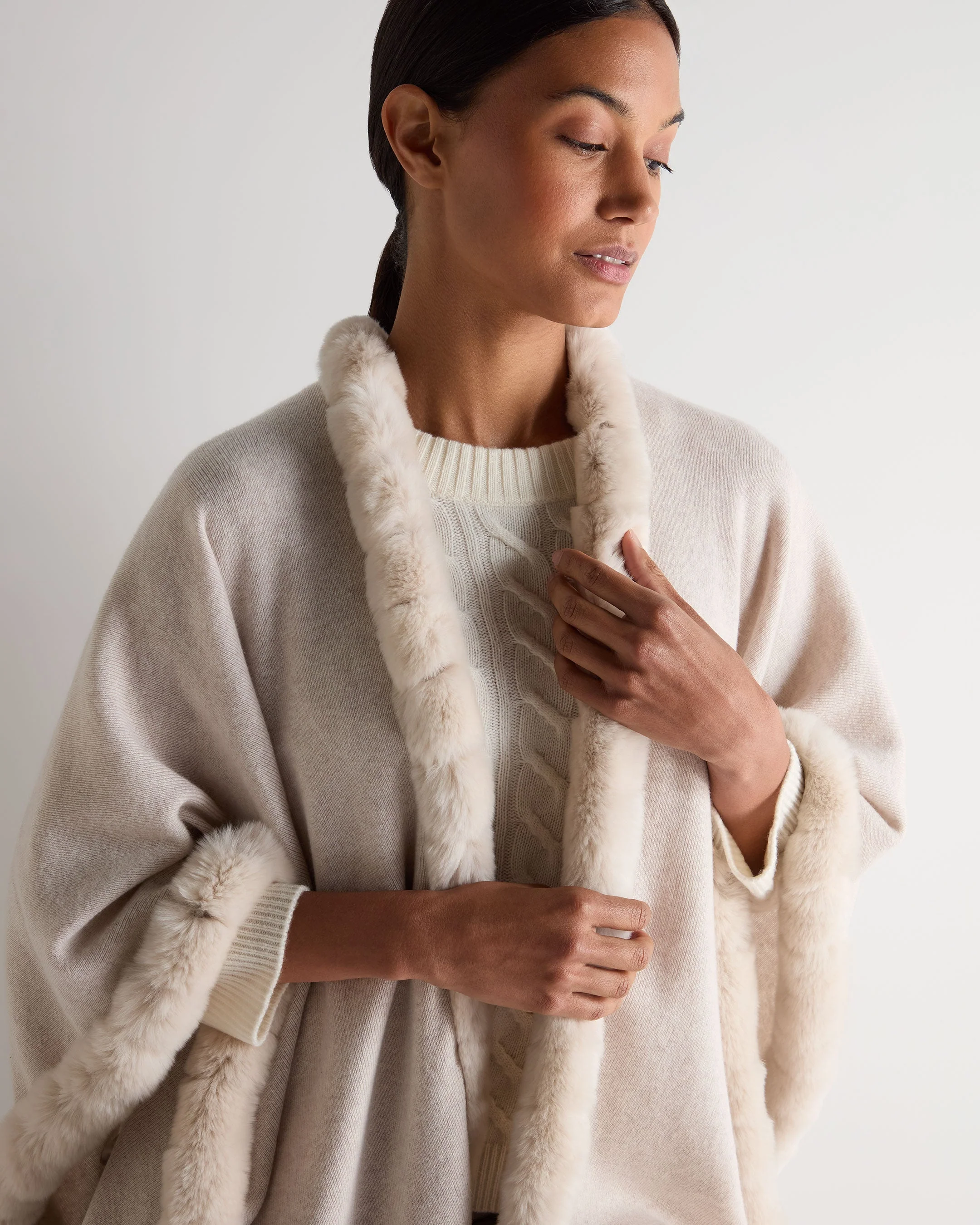Women's Ayla Fur Trim Cashmere Cape Frost White