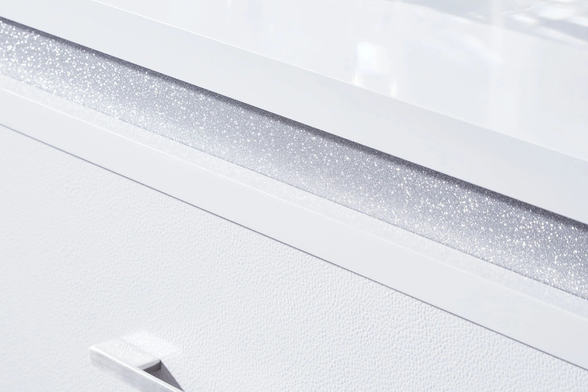 Jarlee - Dresser And Mirror - White