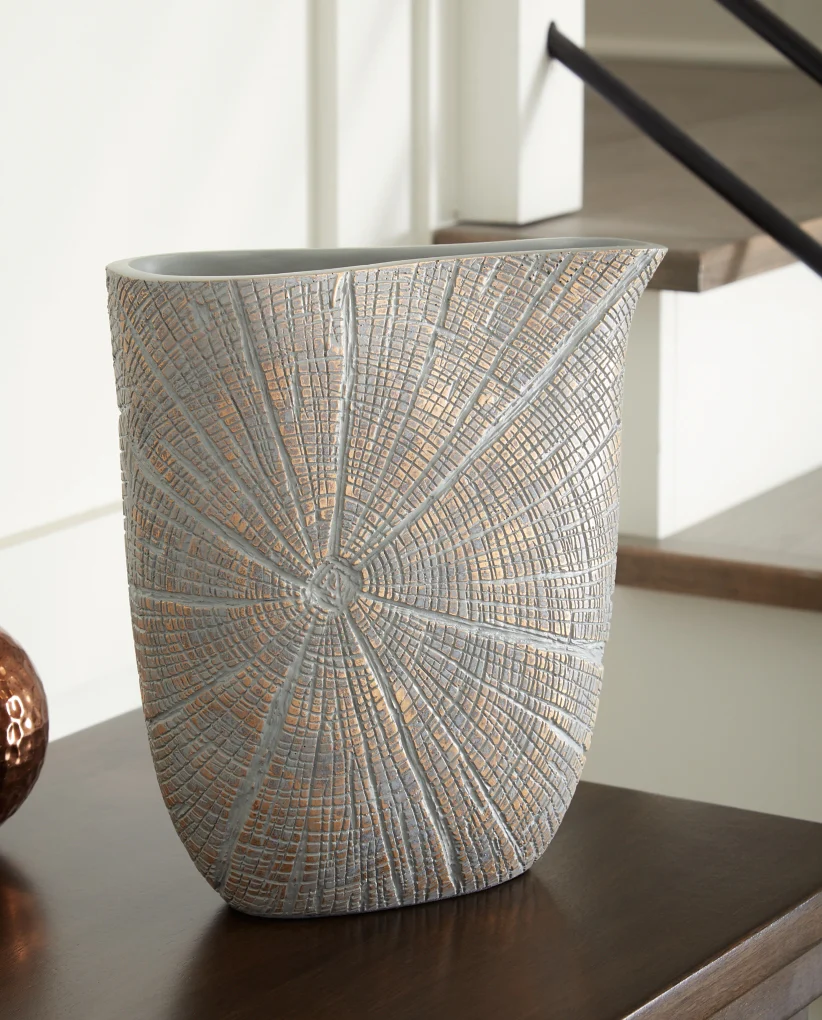 Ardenley Vase (2/CS)