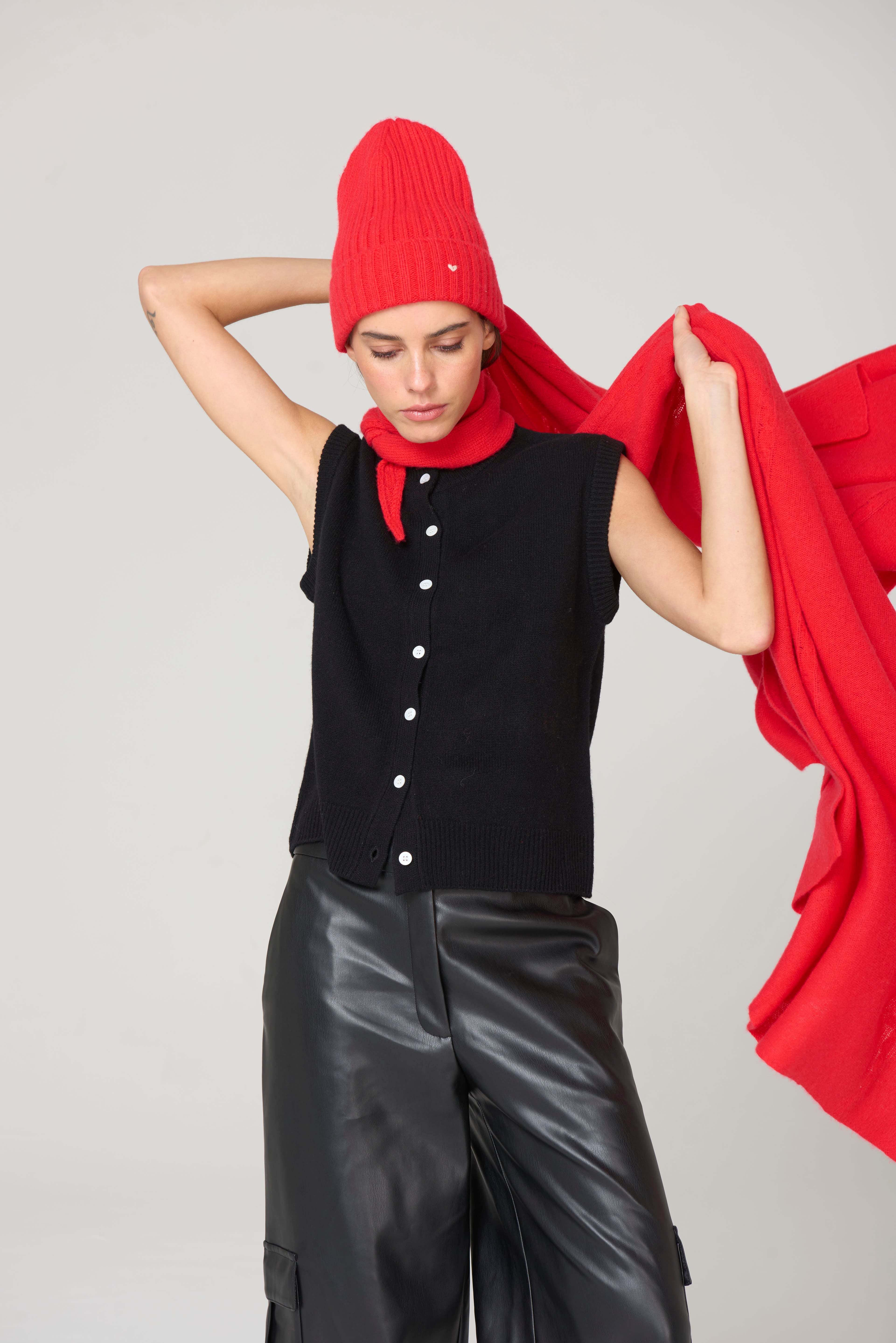 The Button Vest- Black