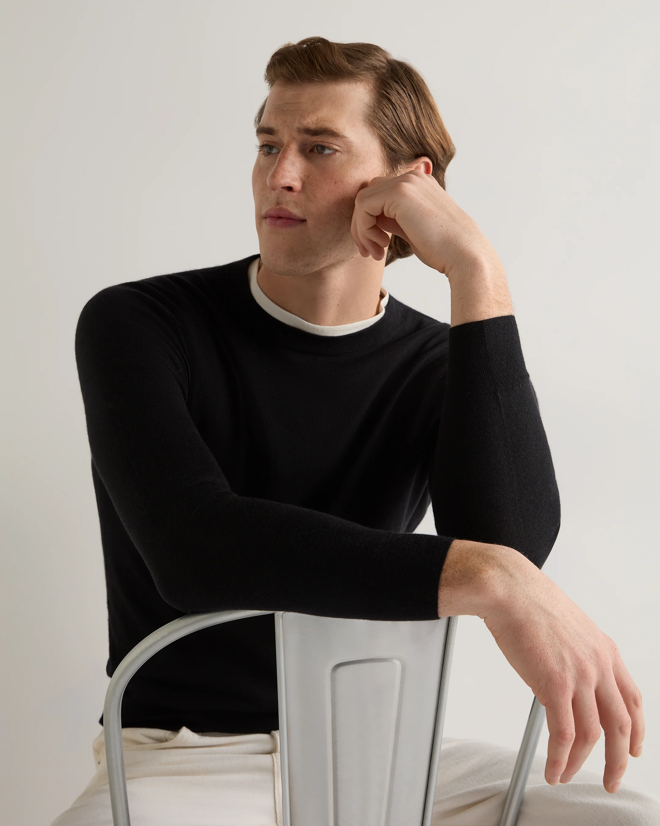 Men's Covent Fine Gauge Cashmere Round Neck Sweater Black