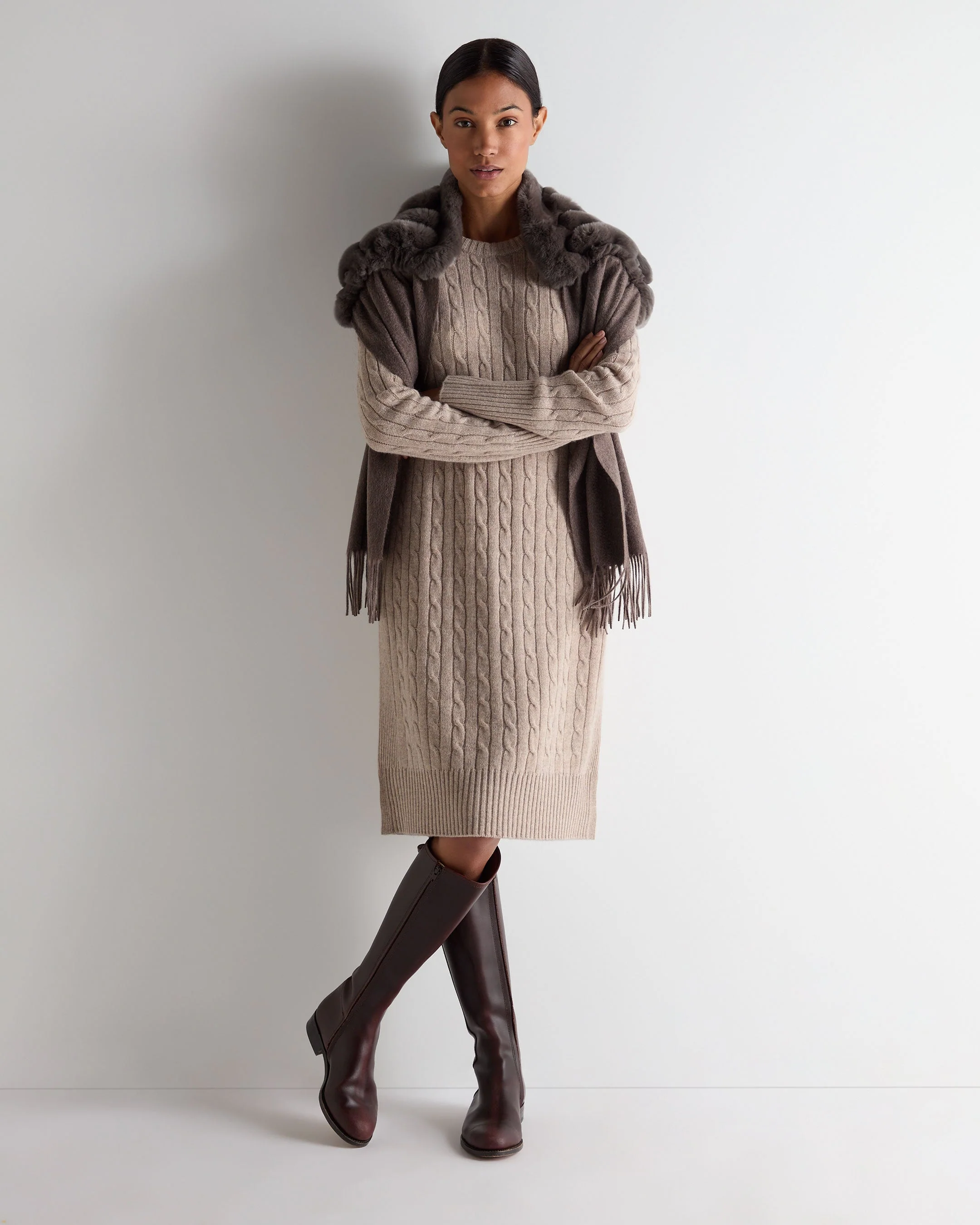 Women's Bella Round Neck Cable Cashmere Dress Oatmeal Brown