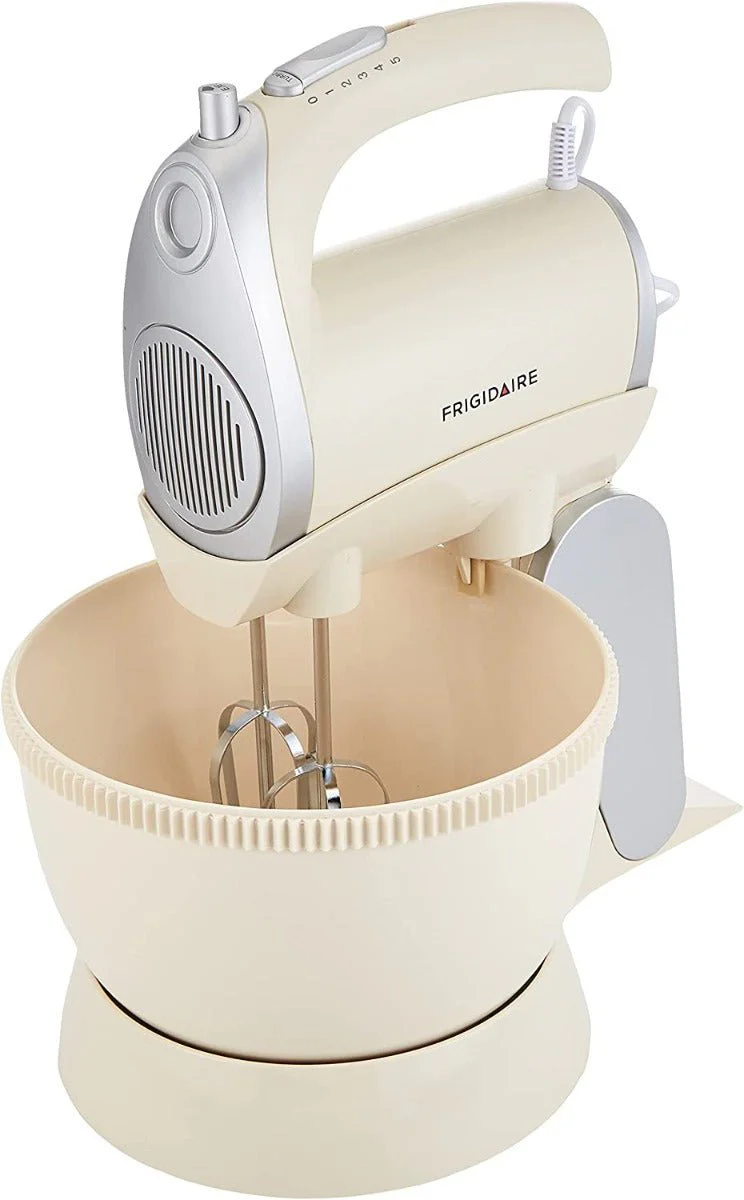 Frigidaire FD5122 220 volts Stand Mixer with Rotating Bowl 220v 240 volts 50 hz