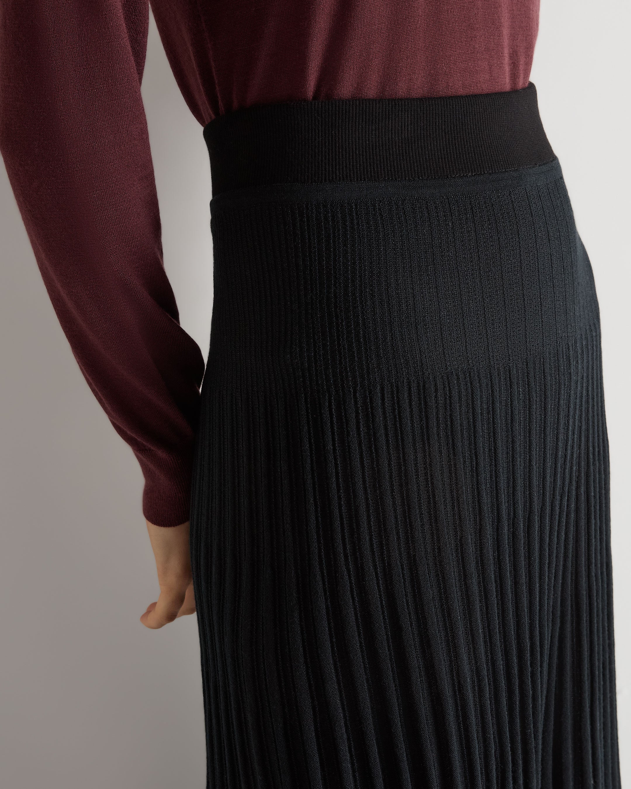 Women's Superfine Pleated Cashmere Silk Skirt Black