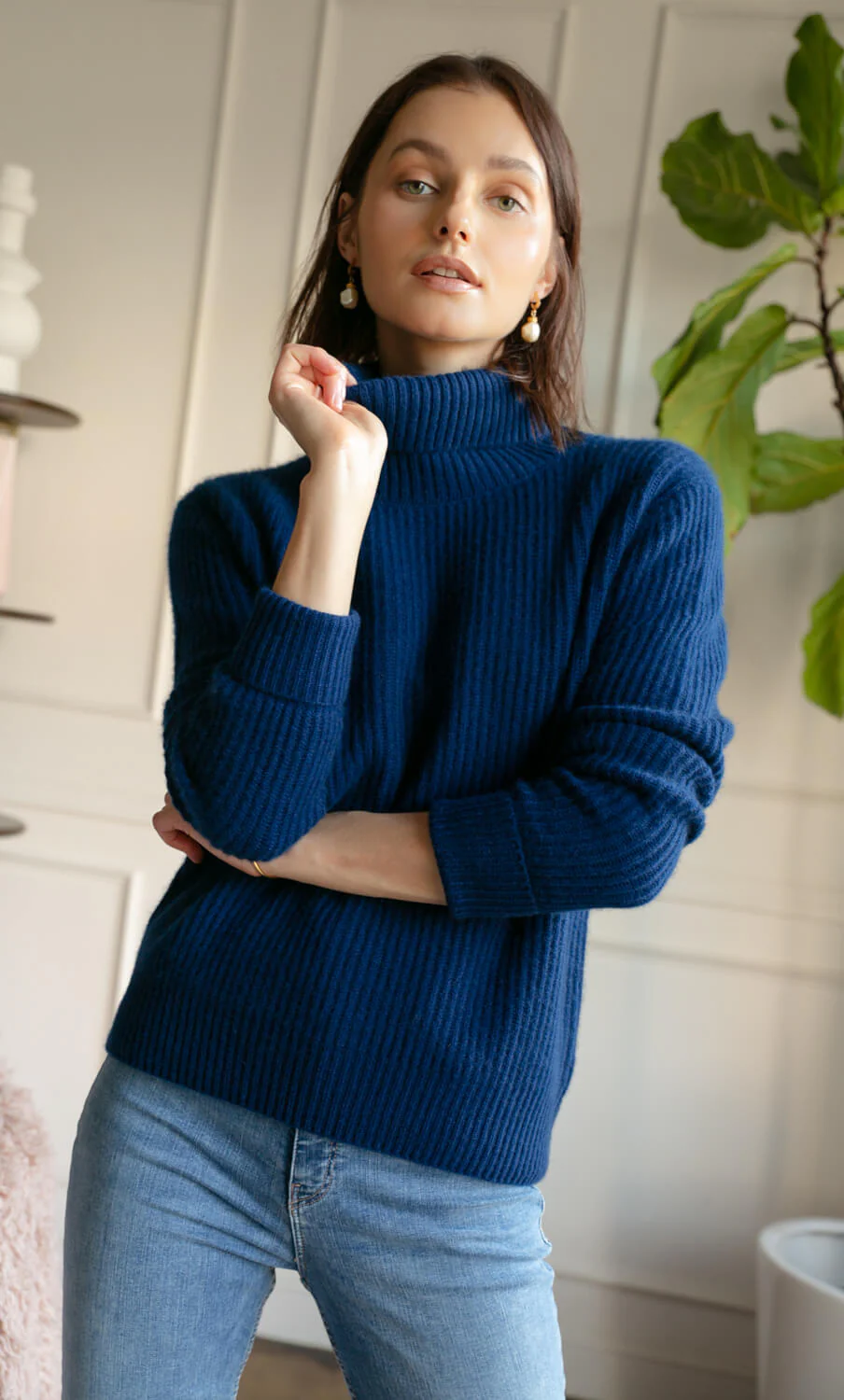 Tessa Cashmere Turtleneck Sweater