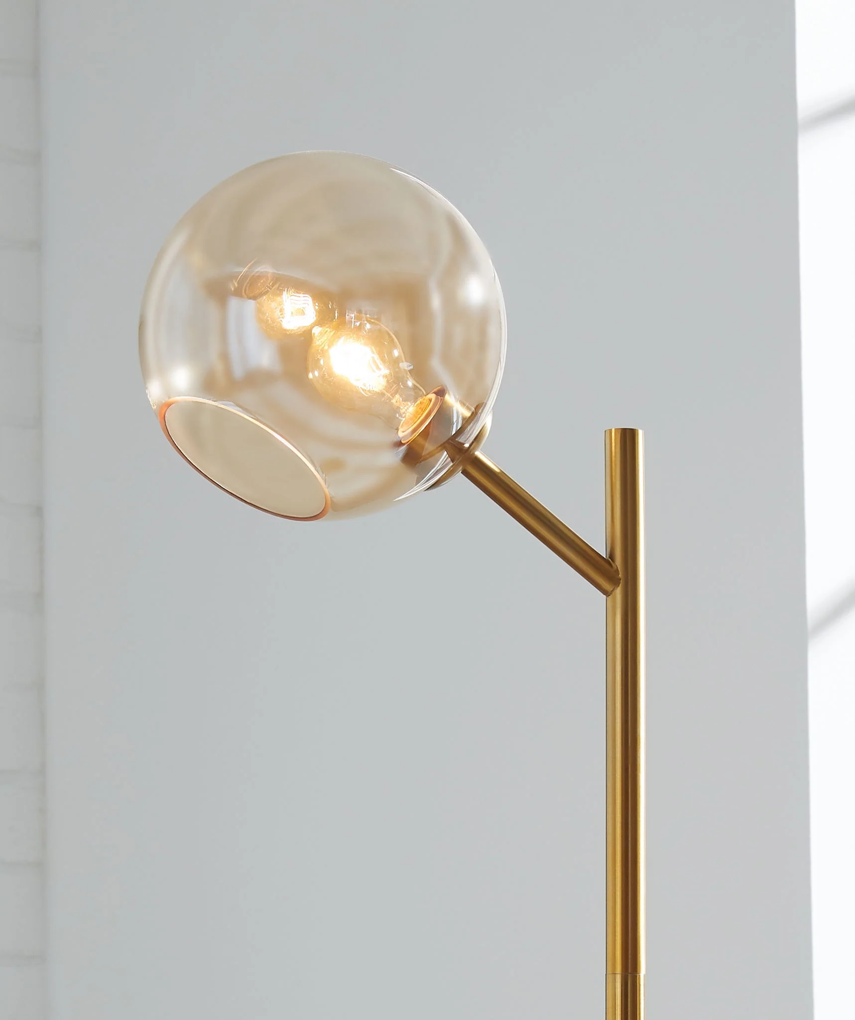 Abanson - Metal Lamp