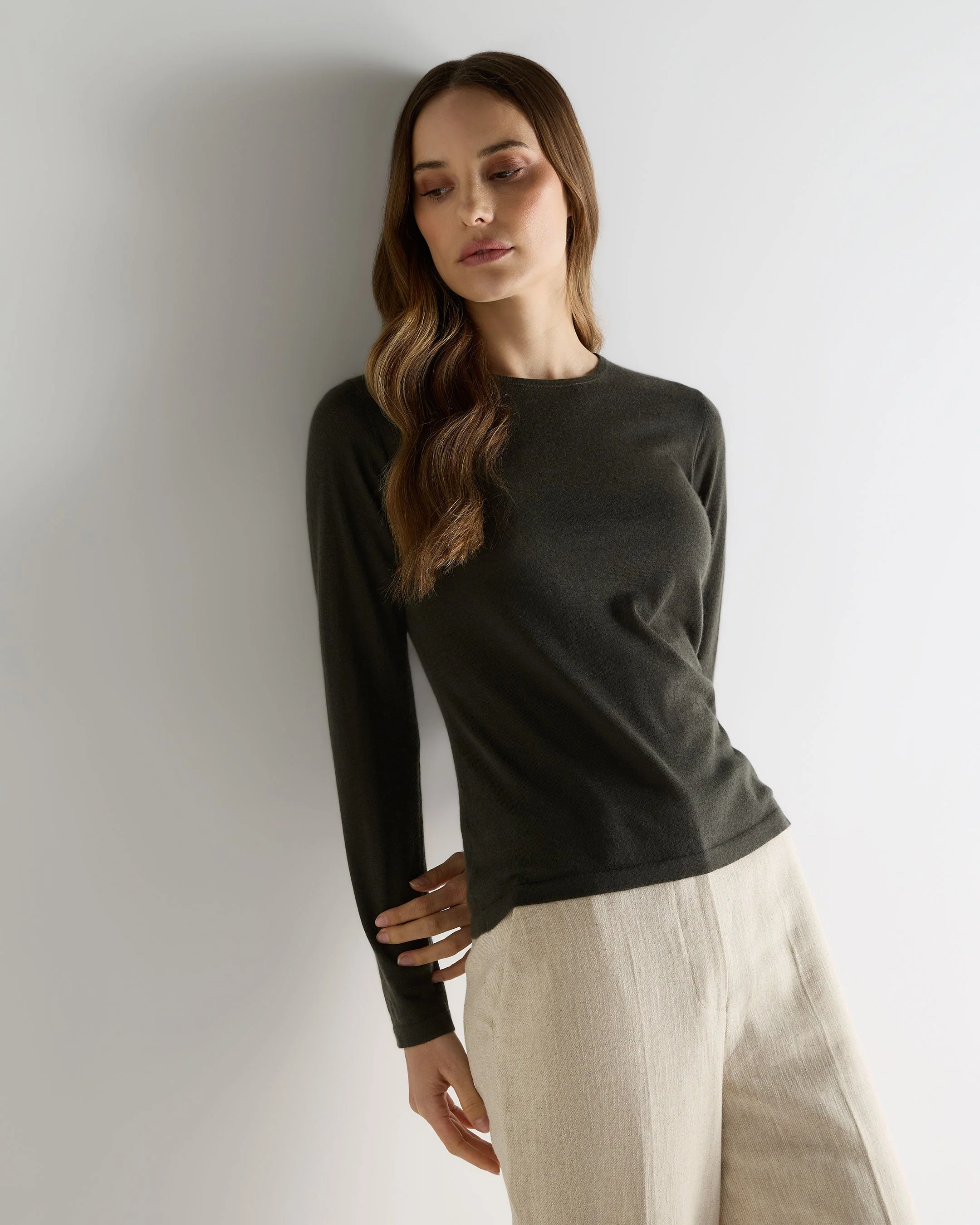 Women's Eden Superfine Cashmere Round Neck Top Arabica Khaki Green