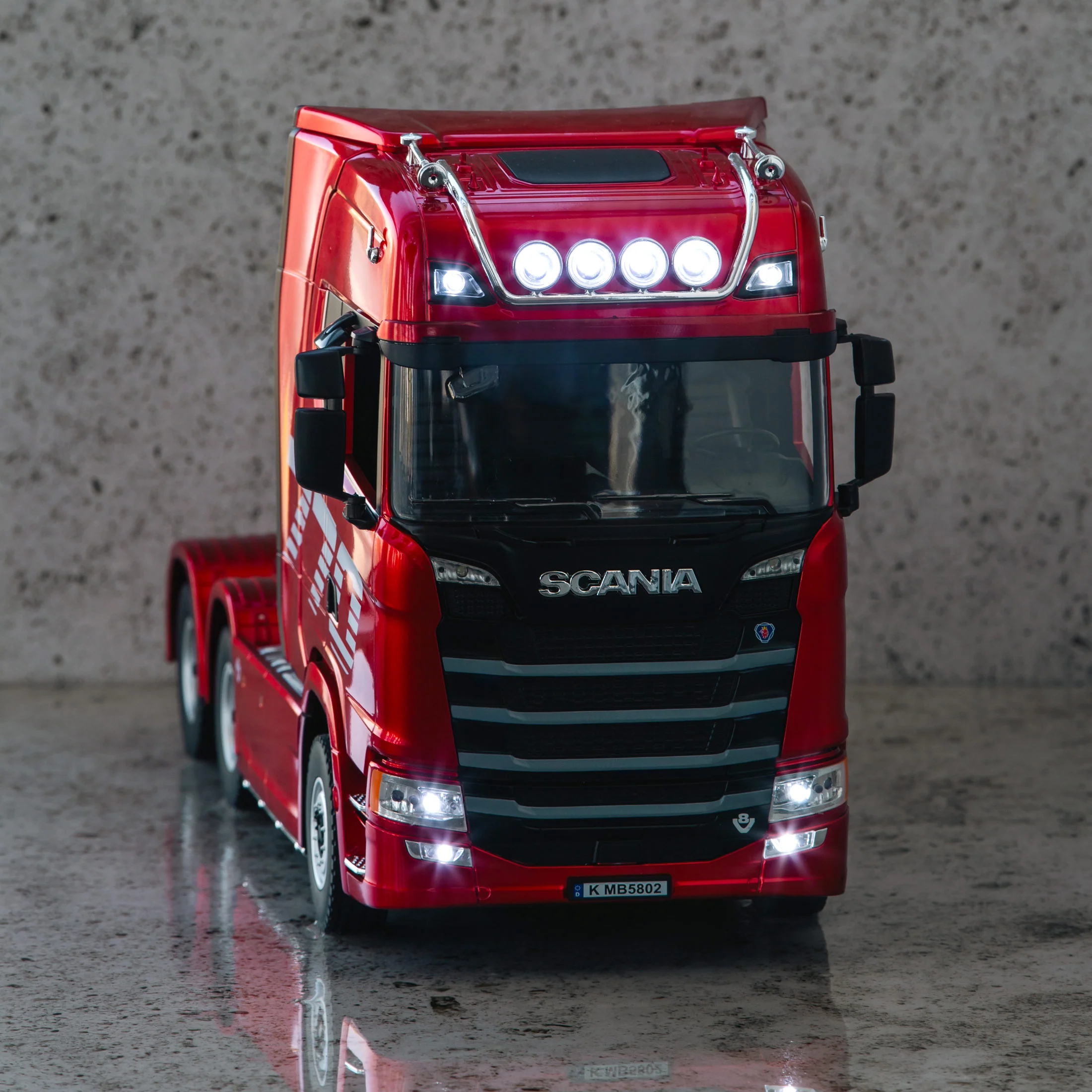 Scania Licensed Remote Control Trailer Head Truck with Lights, Sounds & Steering Adjustment