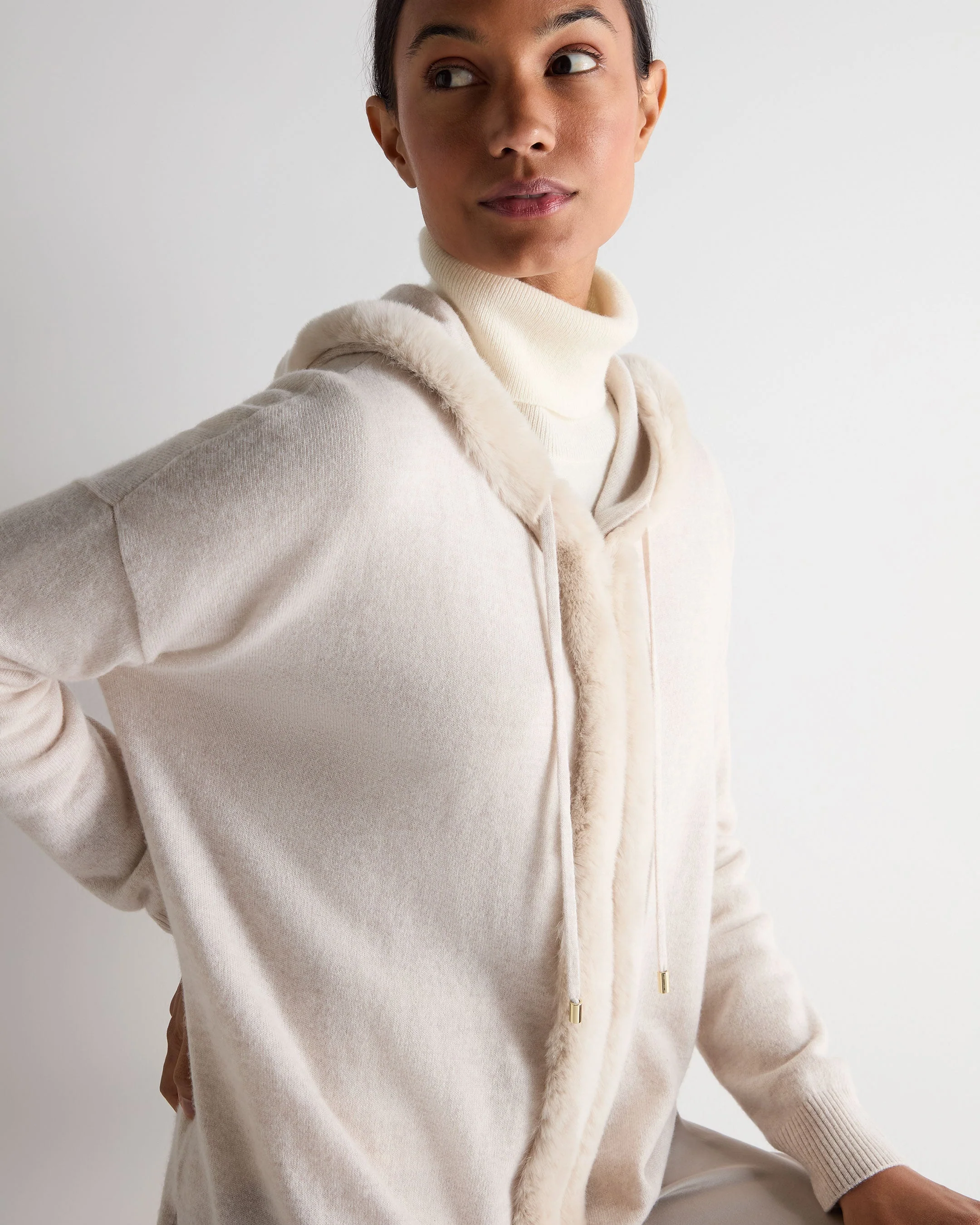 Women's Alicia Fur Trim Cashmere Hoodie Frost White