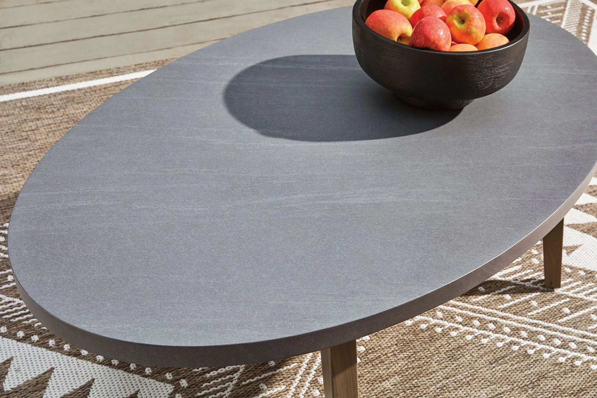 Harmony Headlands - Oval Cocktail Table - Natural / Gray