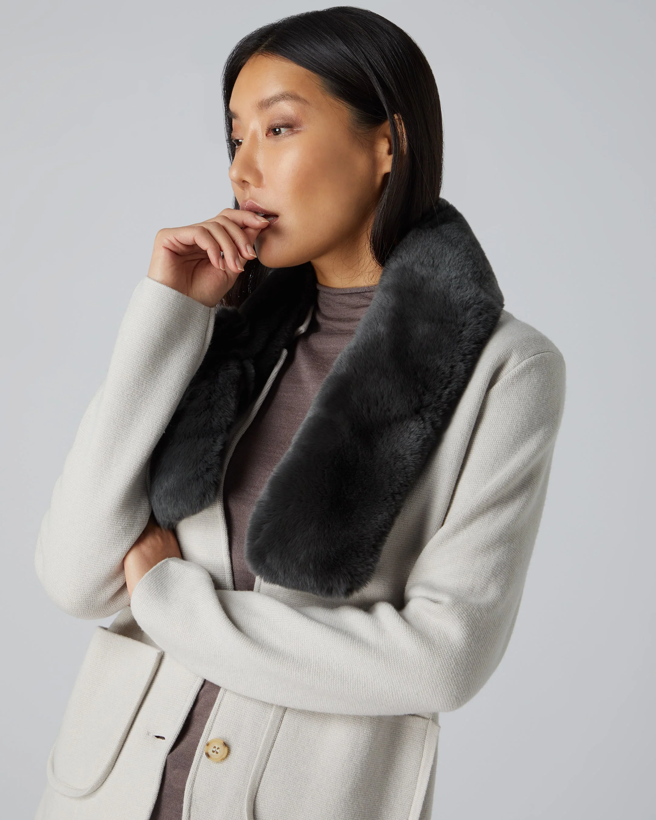 Women's Fur Neck Warmer Dark Grey