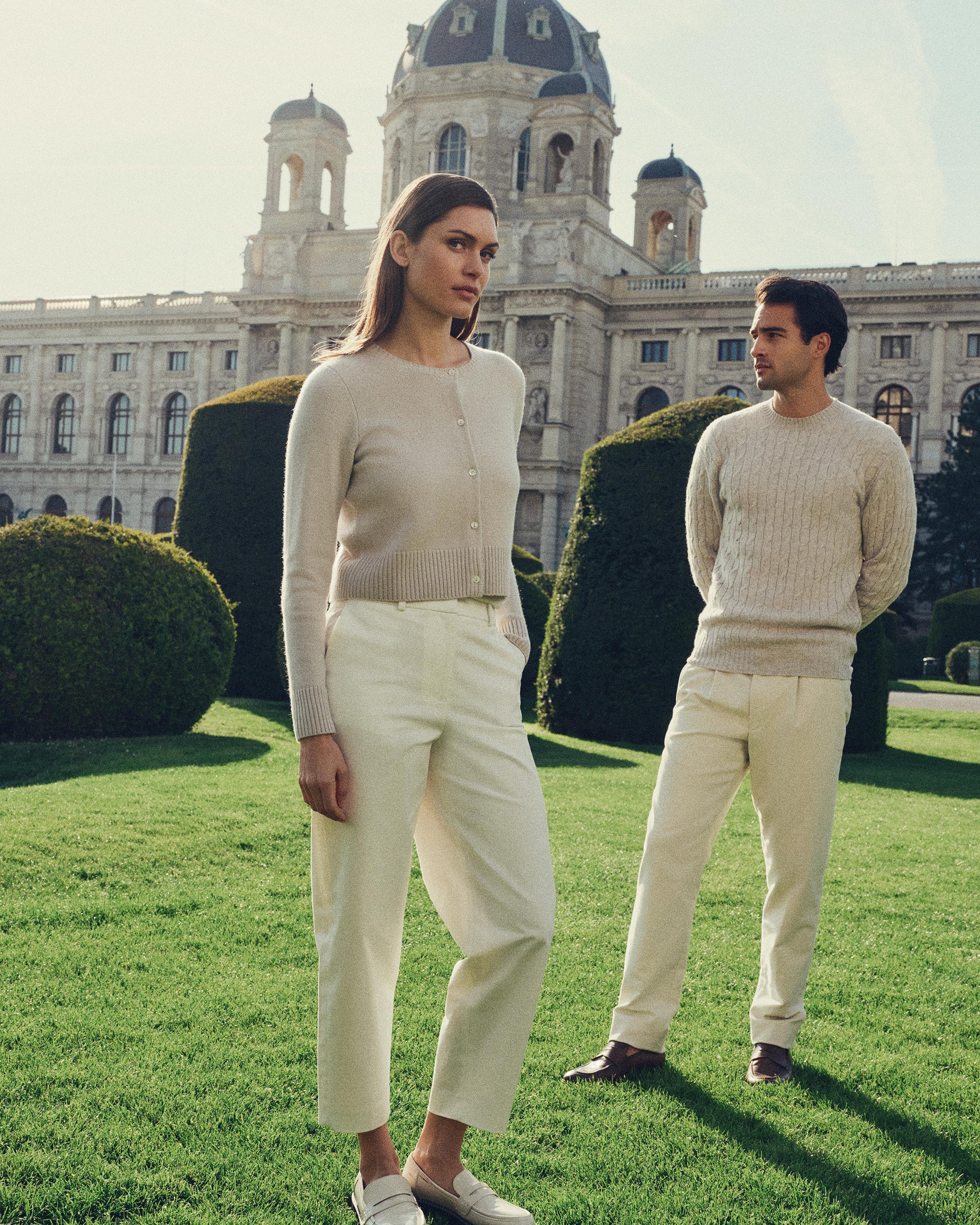 Women's Chunky Crop Cashmere Cardigan Snow Grey