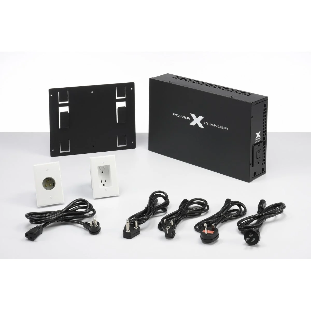 PowerXChanger Installer Series XM-5 600W (5 Amps) Voltage and Frequency Converter