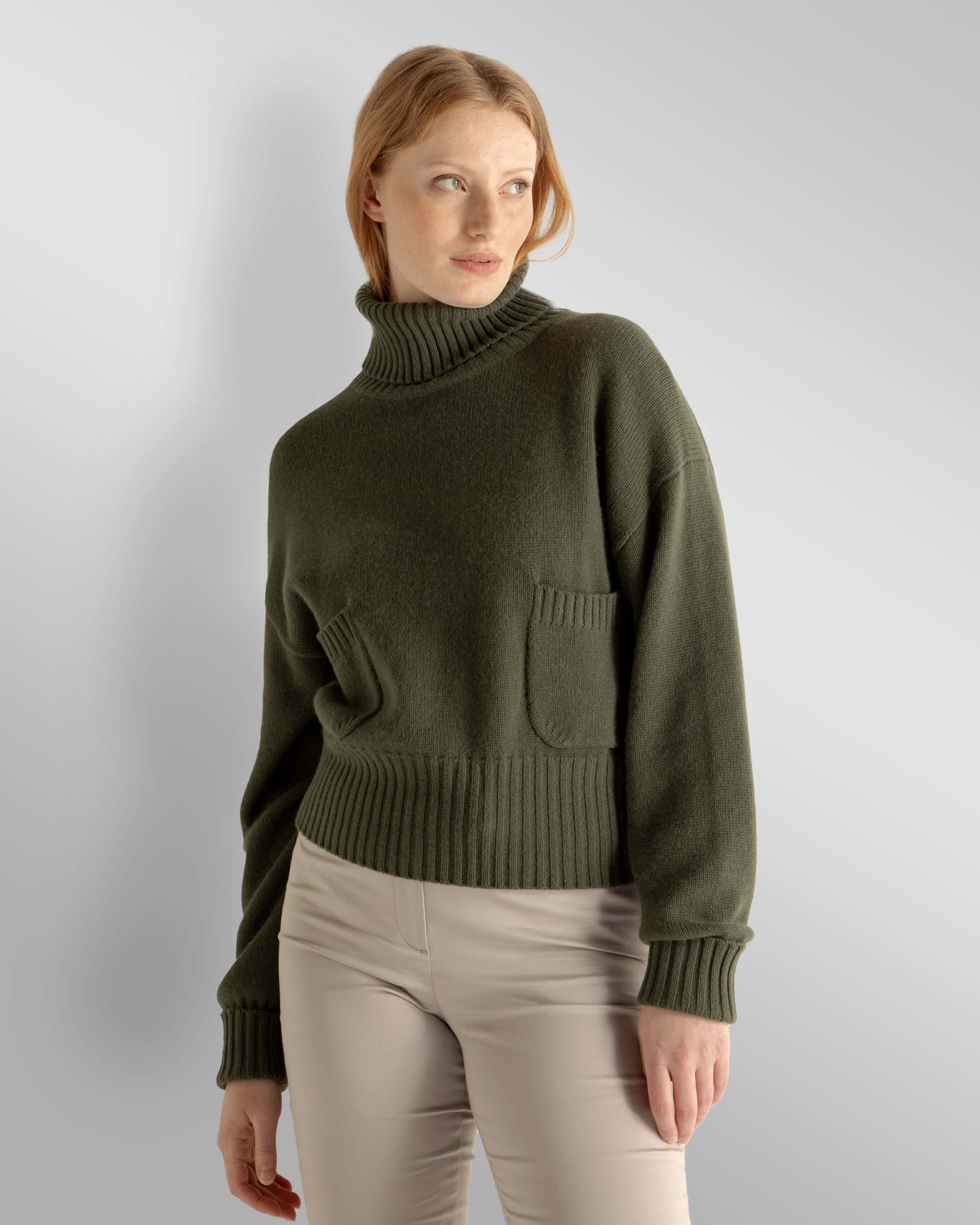 Women's Cropped Turtle Neck Cashmere Sweater Army Green