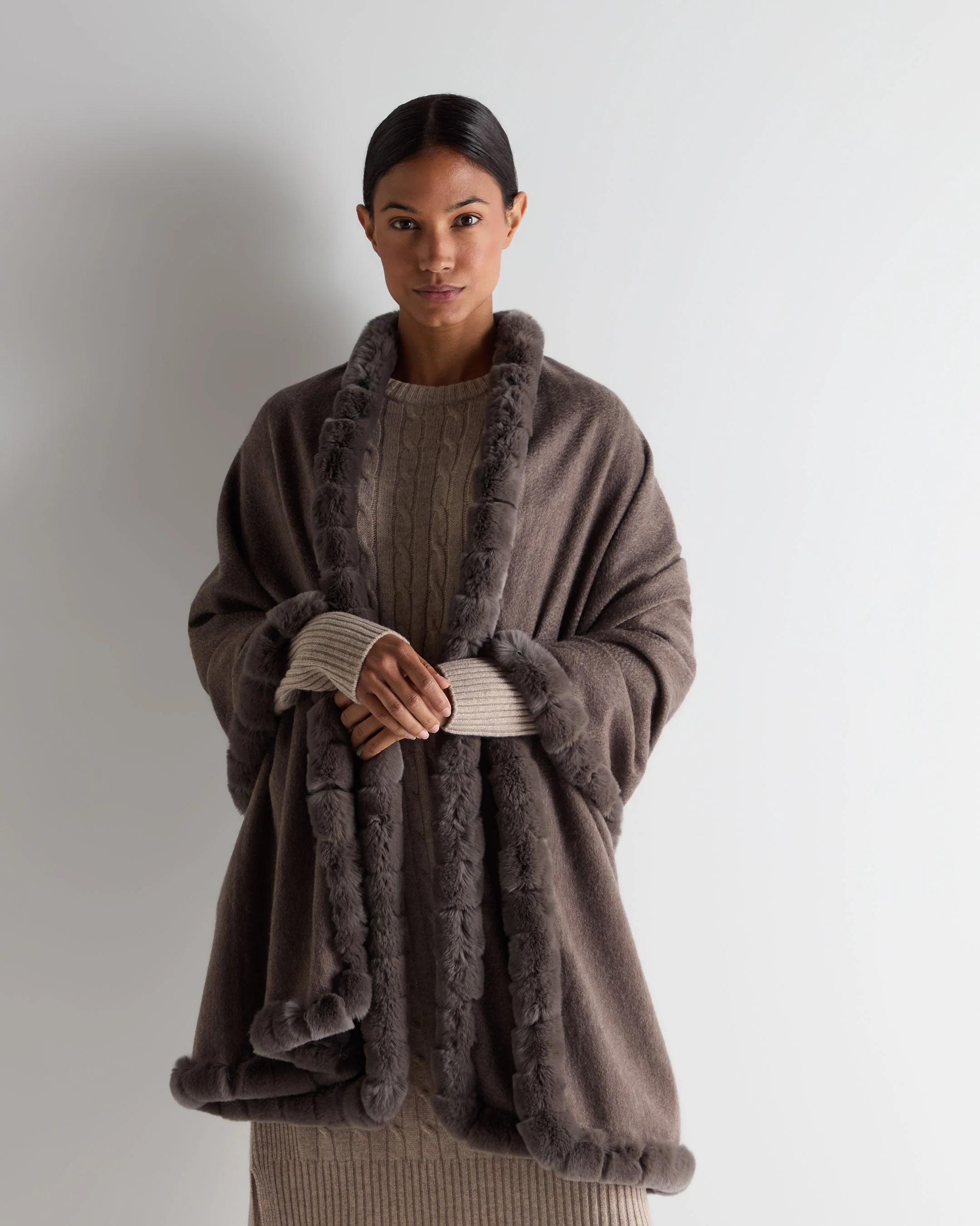 Women's Meribel Woven Fur Trim Cashmere Shawl Otter Brown