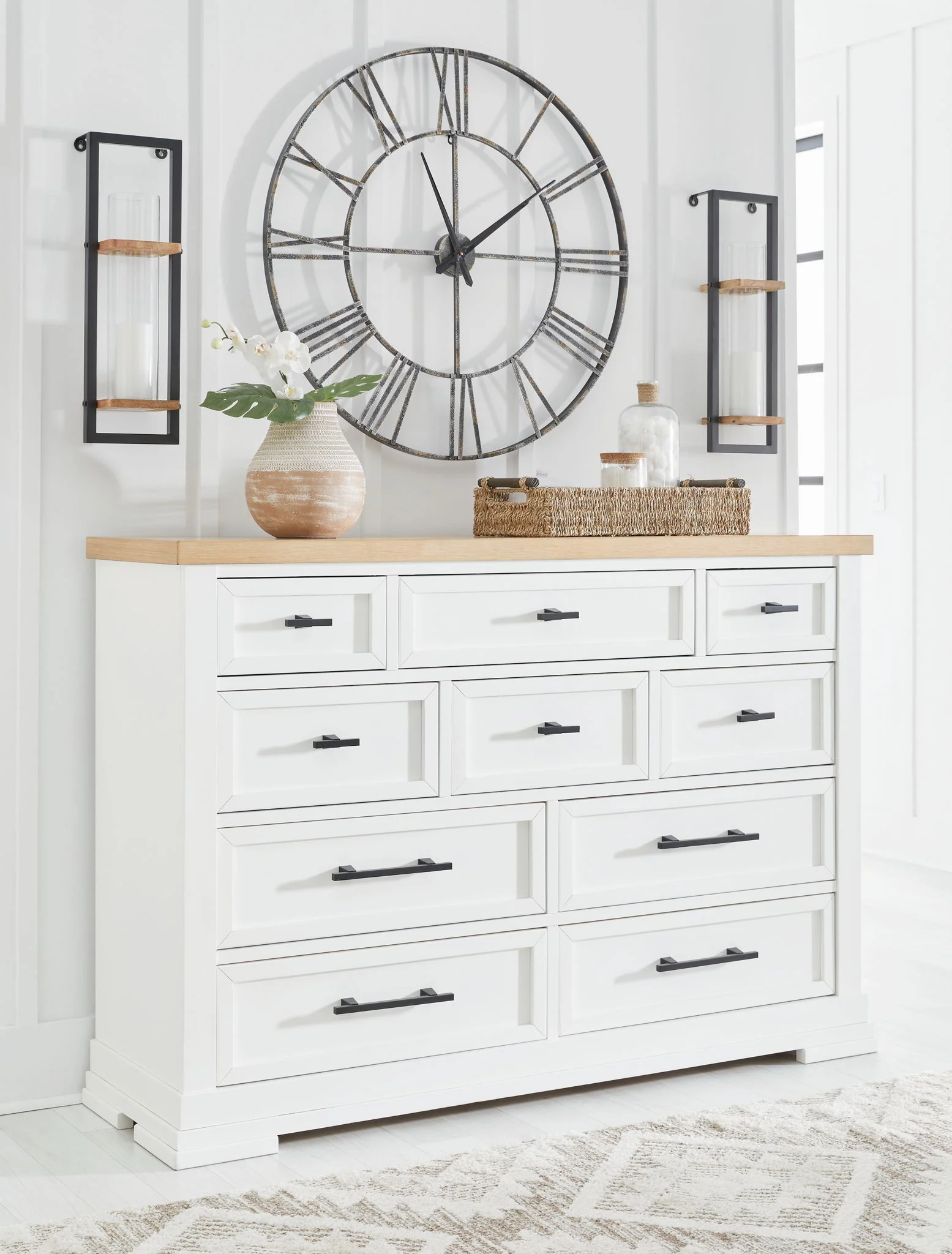 Ashbryn - Dresser - White / Natural