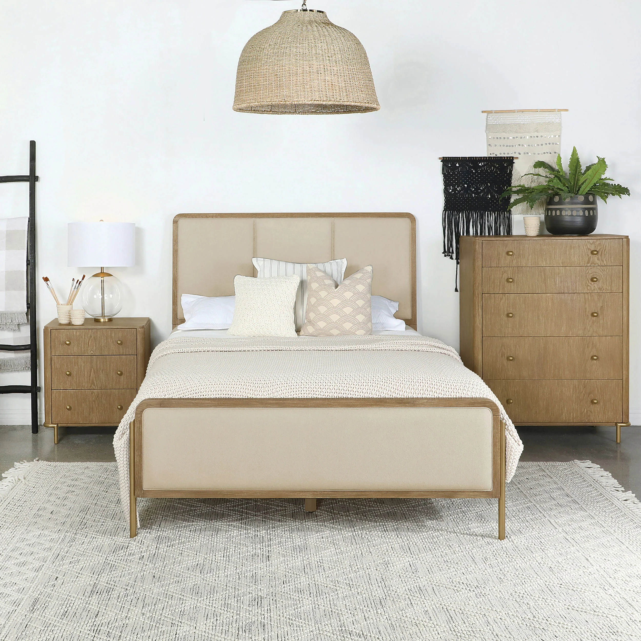 Arini 56-inch  Panel Bed