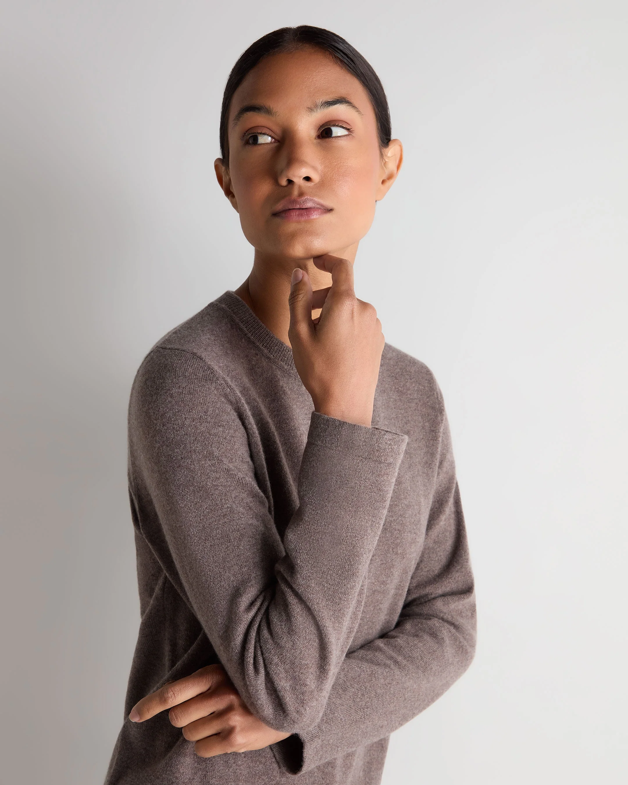 Women's Hallie Round Neck Cashmere Sweater Otter Brown