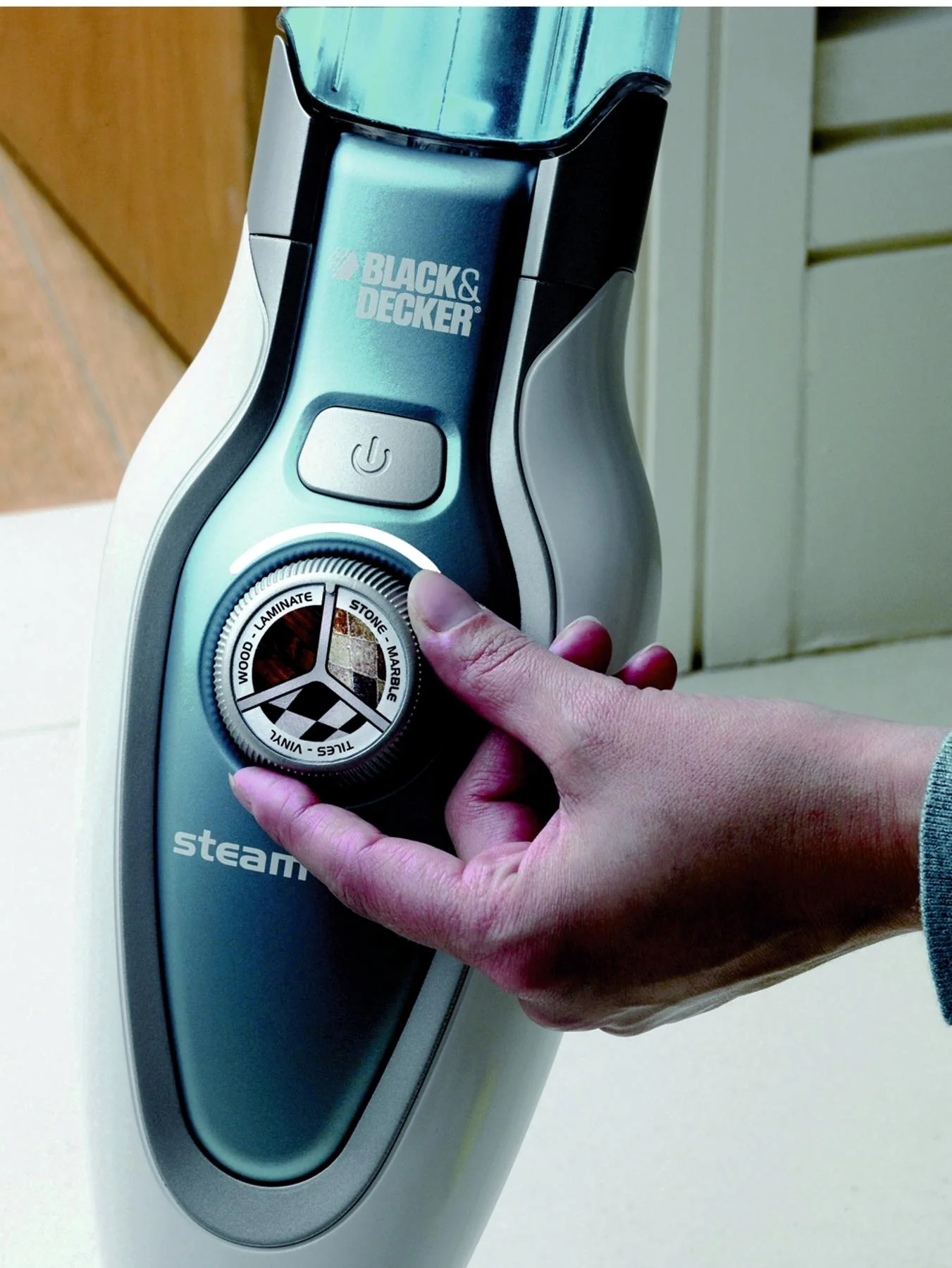 Black & Decker FSM1616 Steam Mop for 220 volts and 50hz