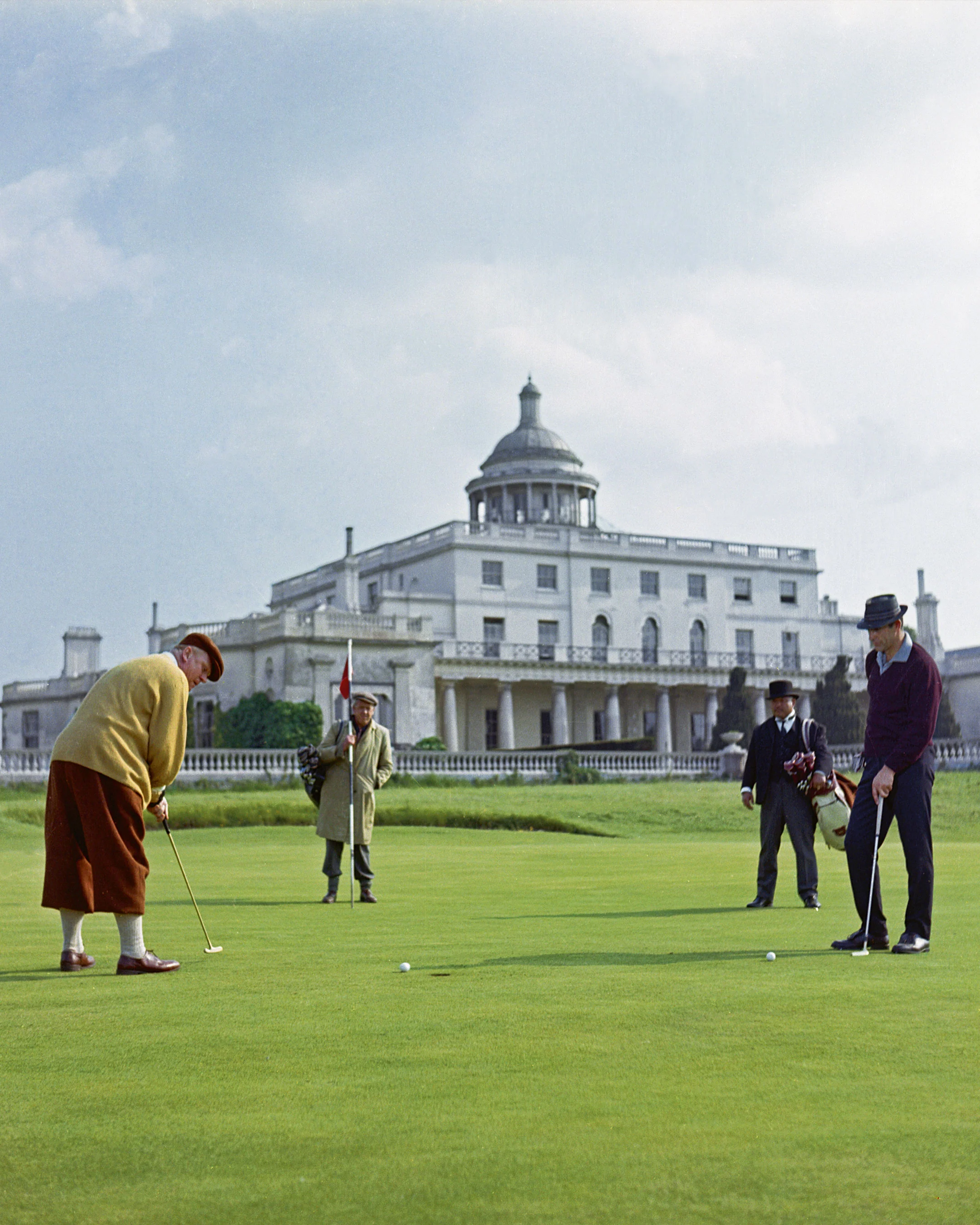 007 Logo V Neck Cashmere Jumper Plum Purple