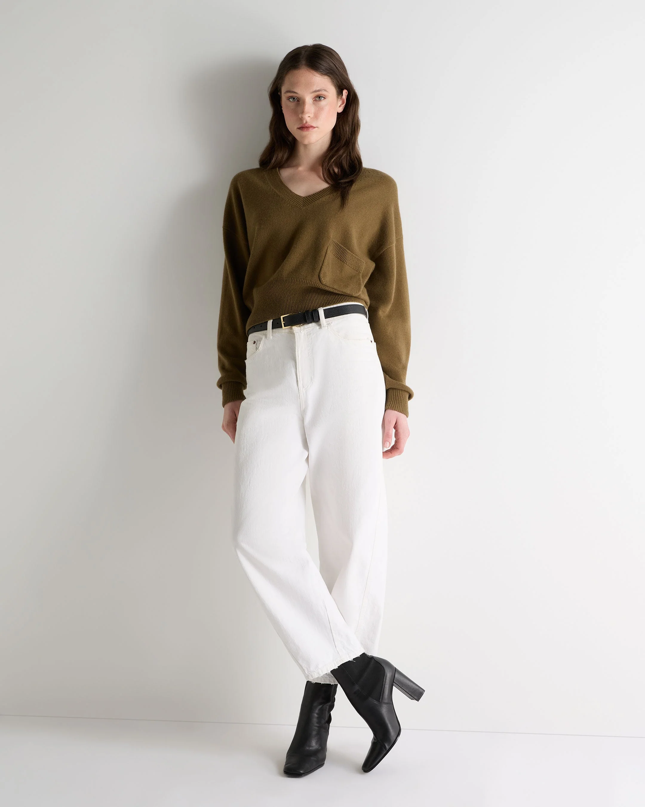 Women's Cropped V Neck Cashmere Sweater Cinnamon Brown