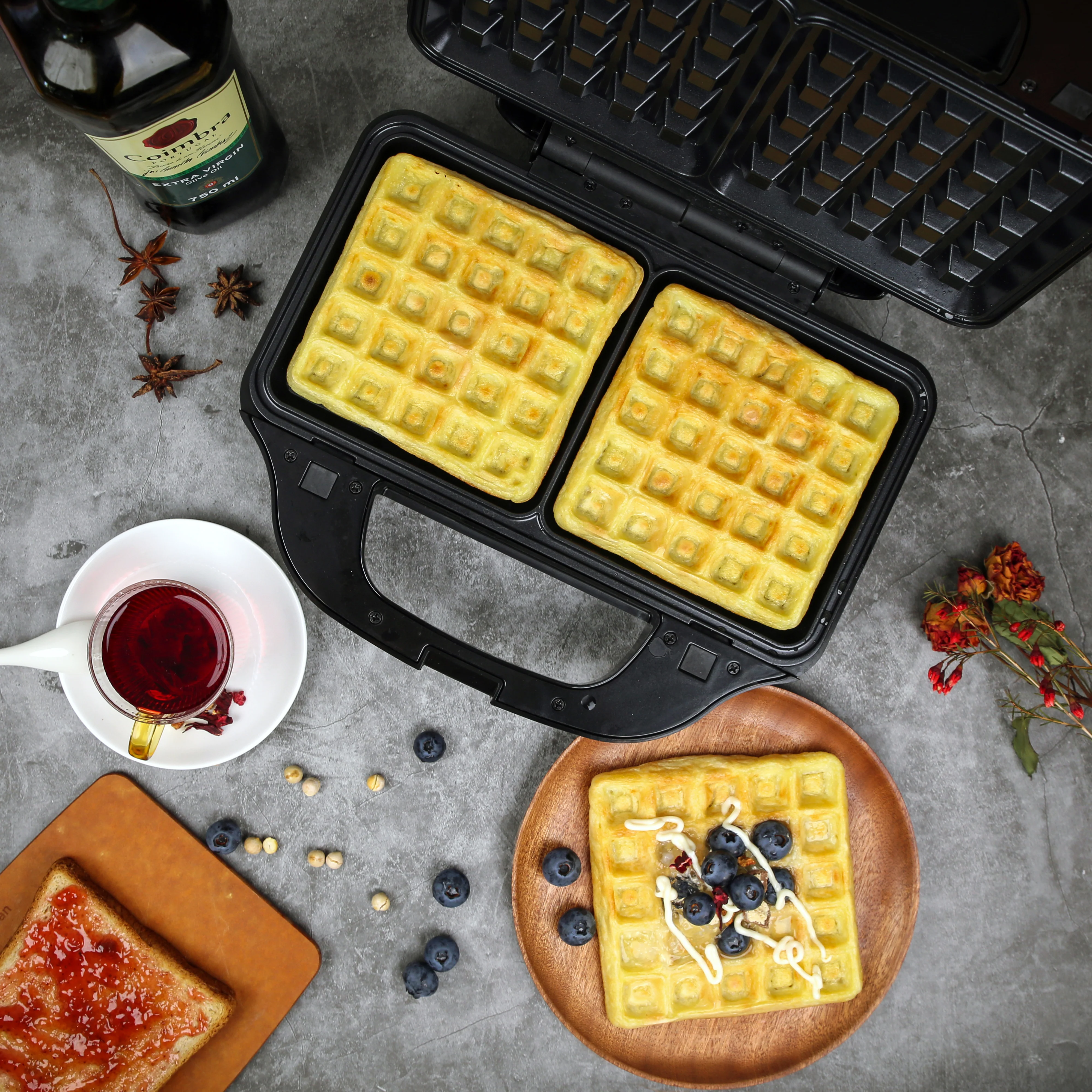 Sandwich Press w/ 3 Interchangeable Plates Incl Toasties & Waffles