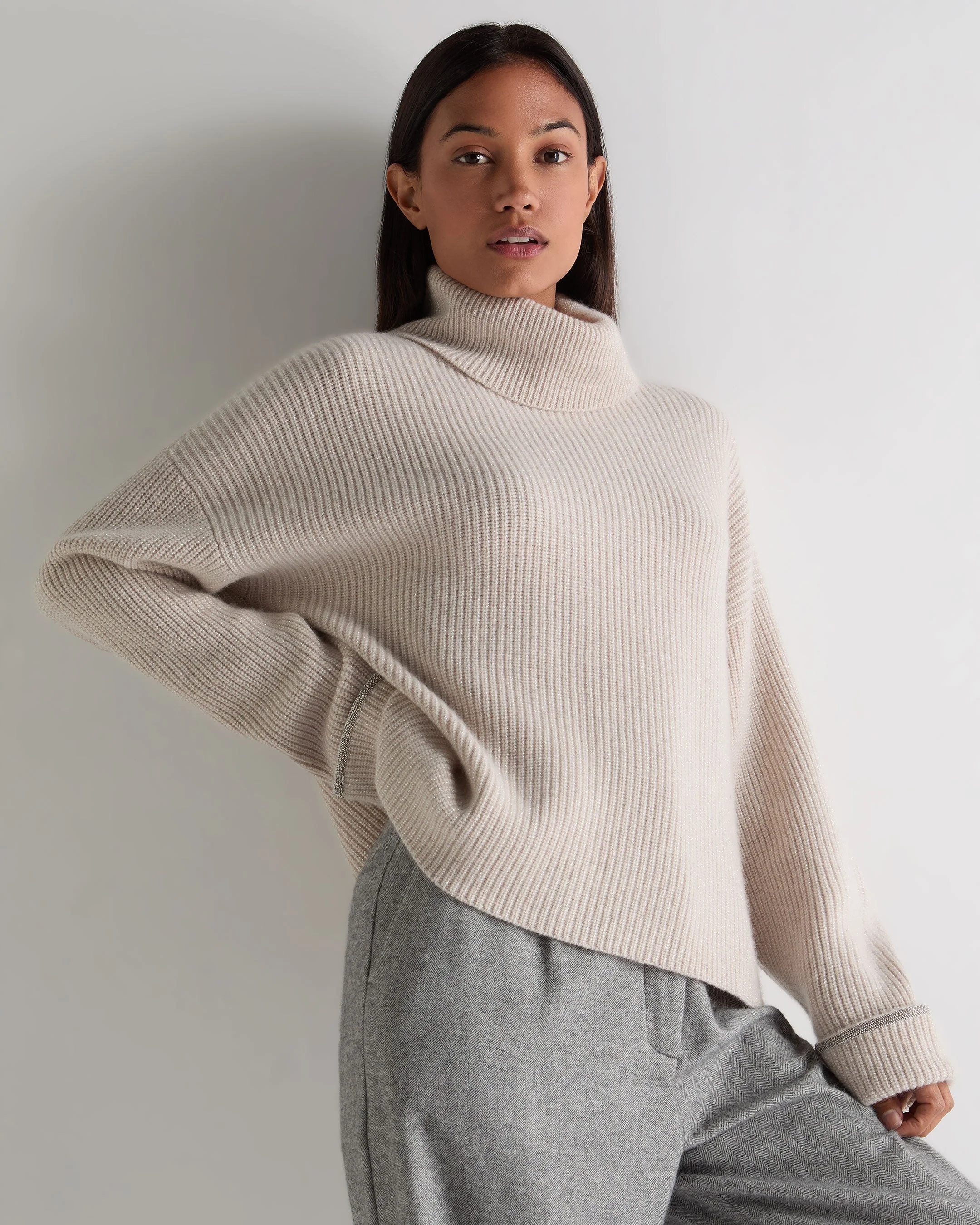 Women's Luxe Turtle Neck Cashmere Sweater Ecru White Sparkle