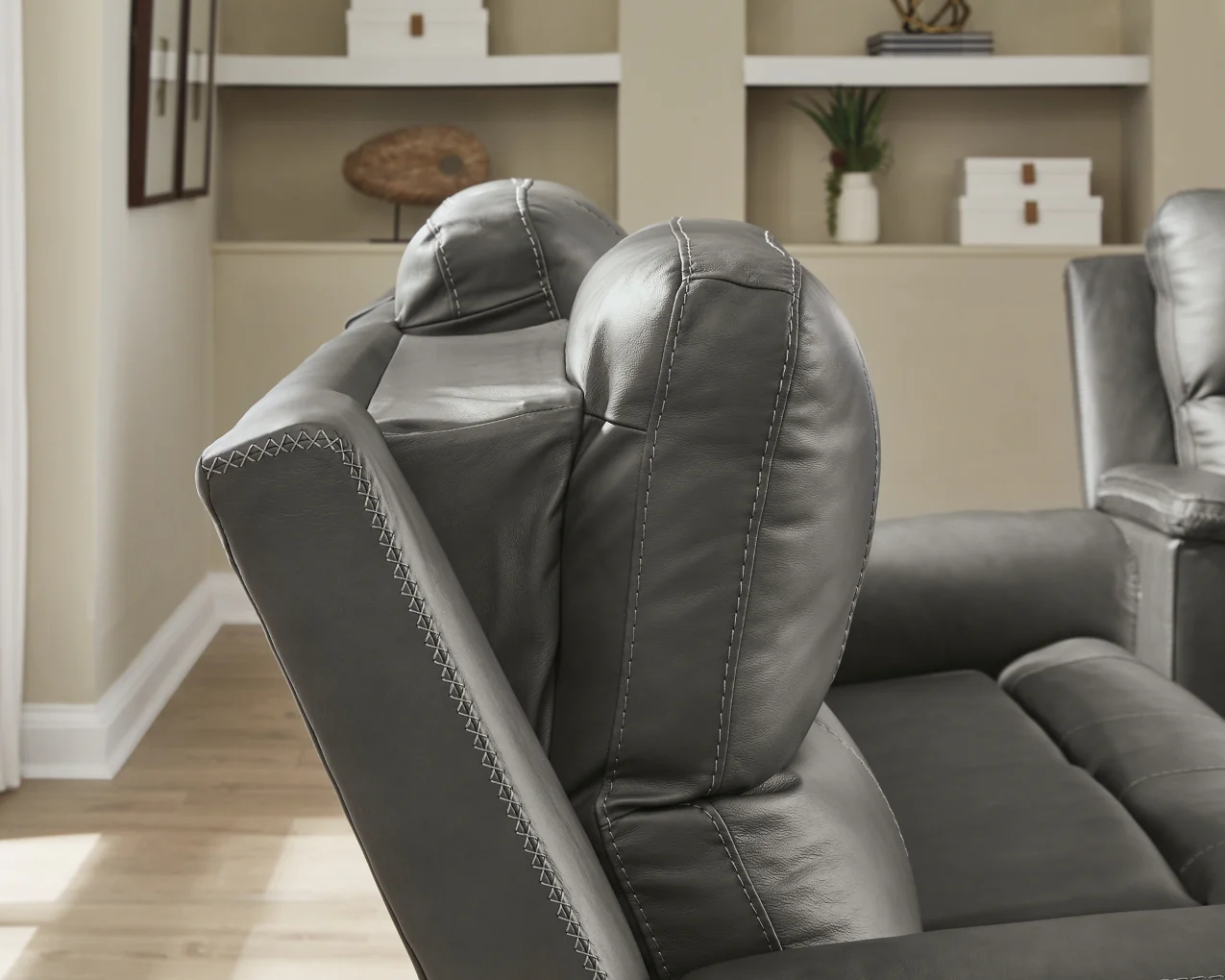 Beryton PWR REC Sofa with ADJ Headrest