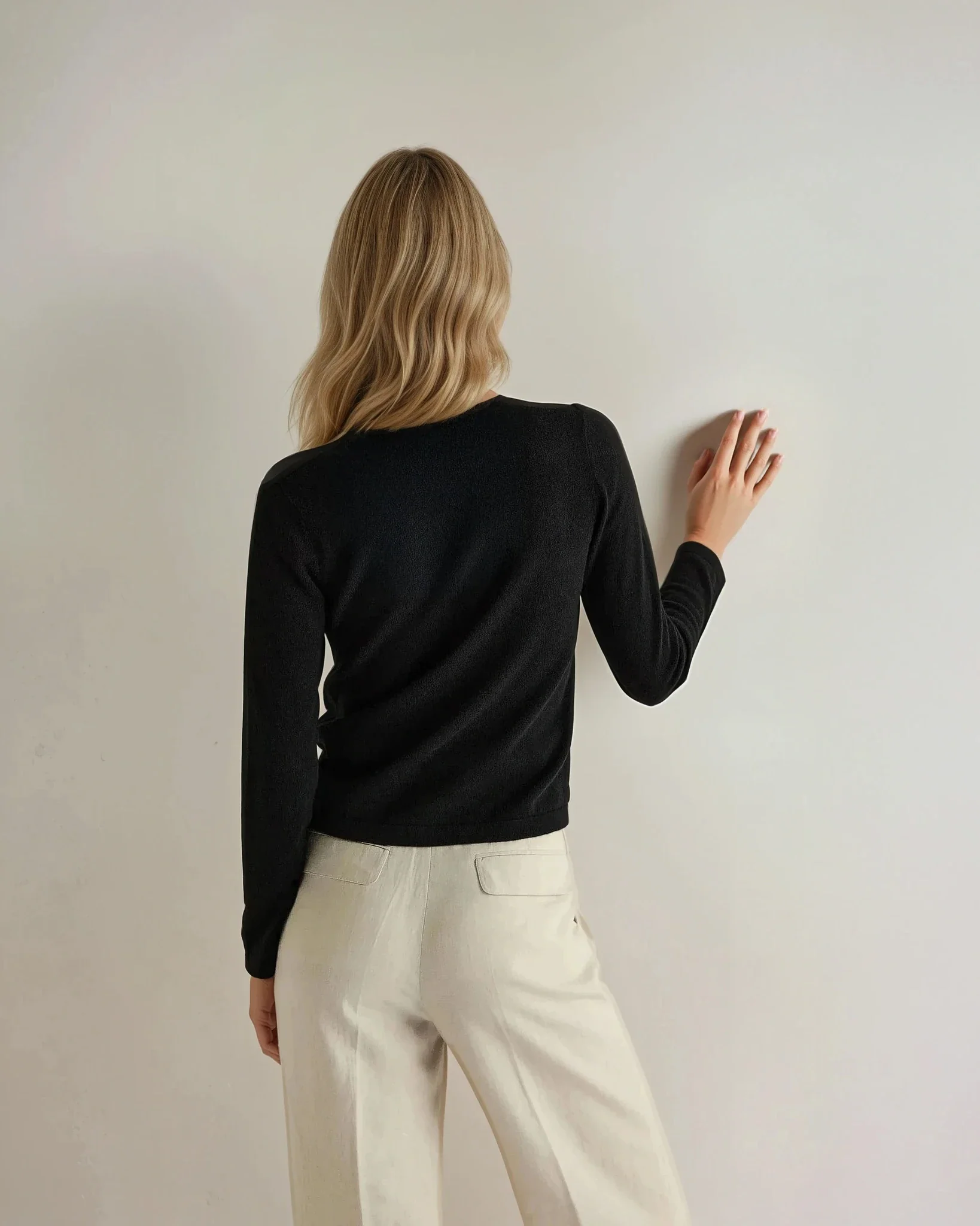 Women's Hallie Round Neck Cashmere Cardigan Black