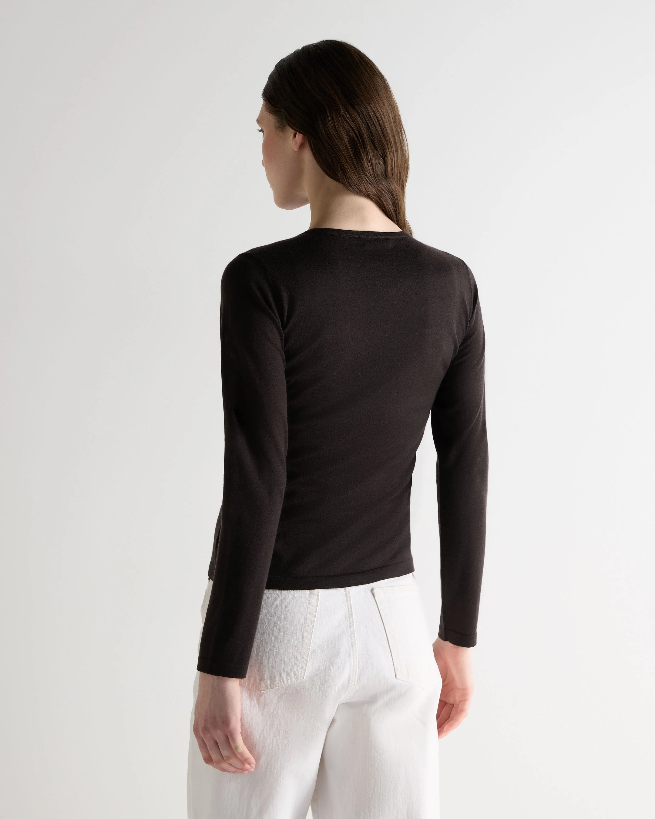 Women's Eden Superfine Cashmere Round Neck Top Chocolate Brown