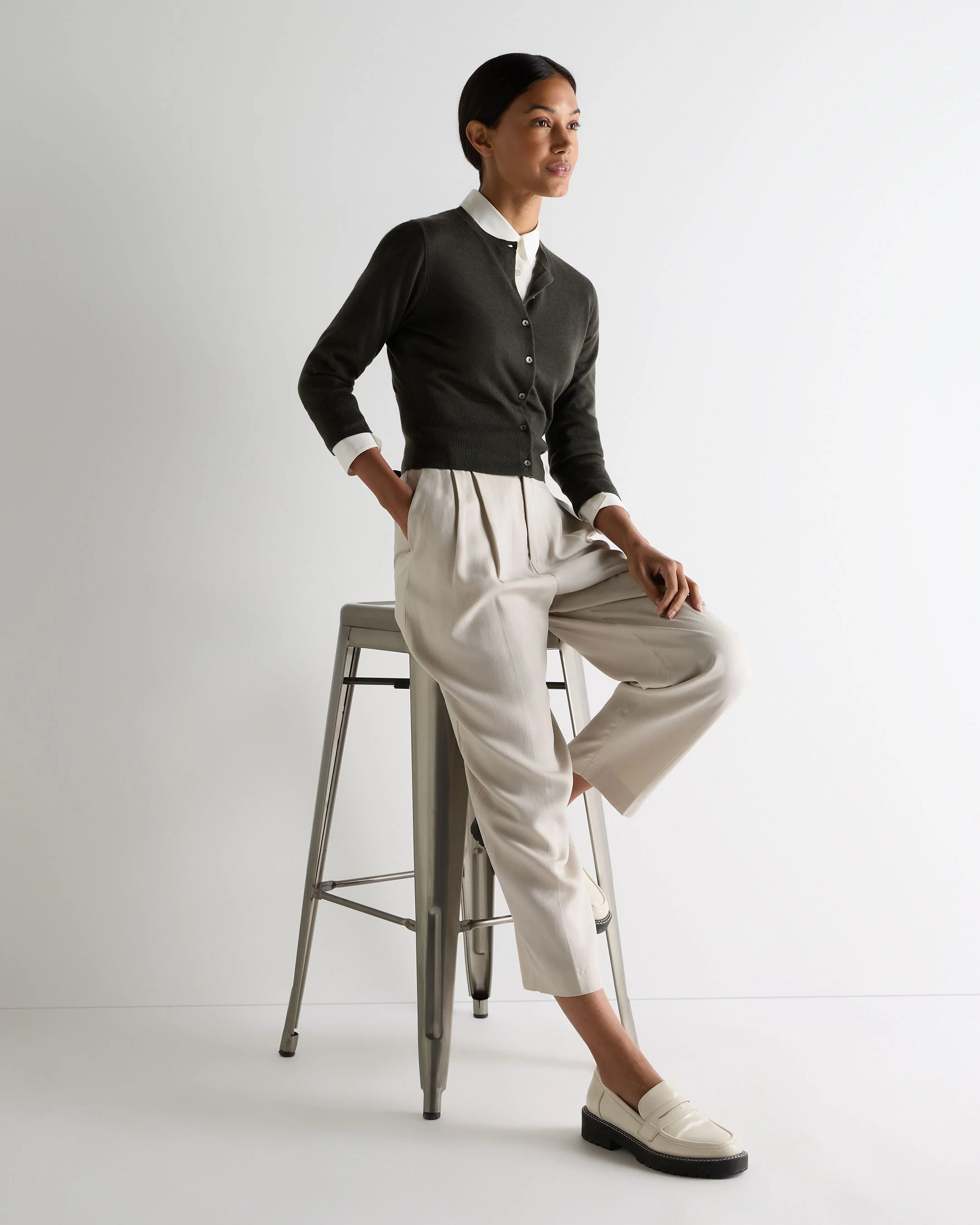 Women's Darcie Superfine Cashmere Cropped Cardigan Arabica Khaki Green