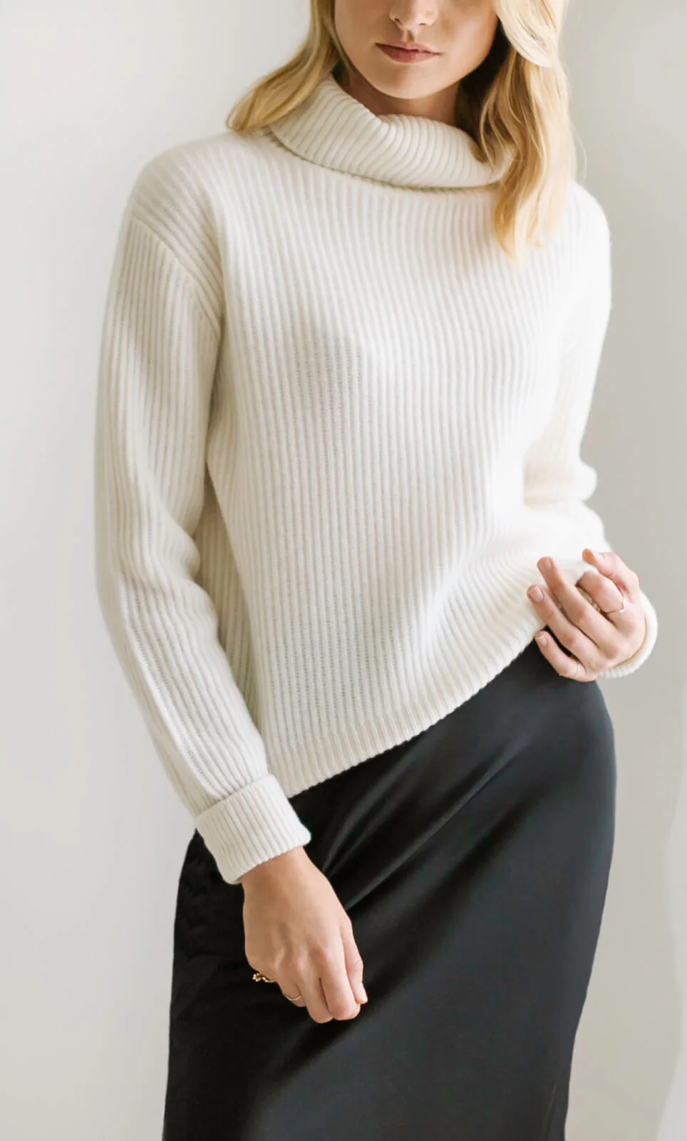 Tessa Cashmere Turtleneck Sweater