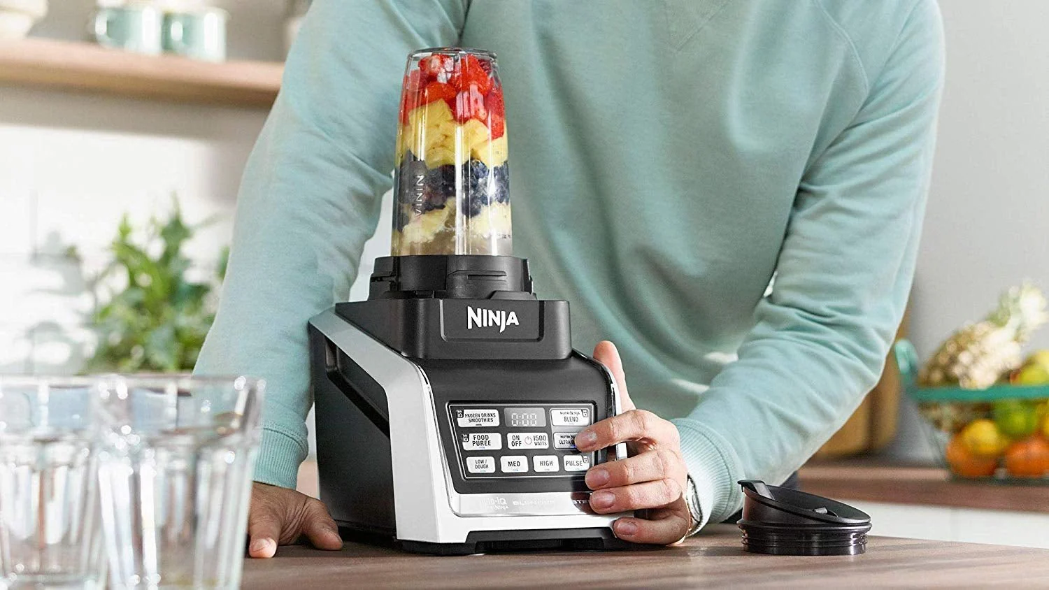 Ninja 220 volts Blender + Food Processor + Personal Blender (3 in 1) 220v 240 volts 50 hz