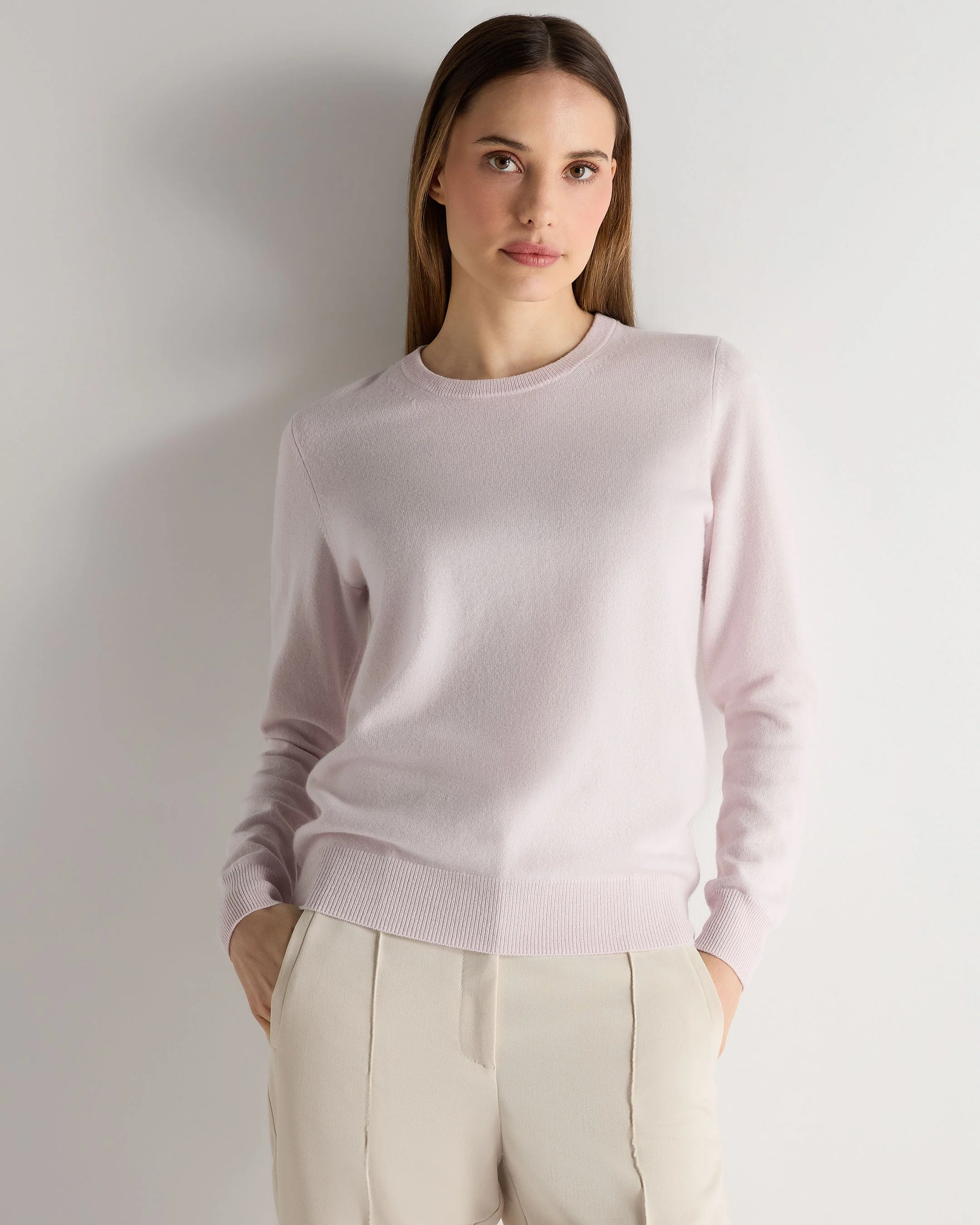 Women's Evie Classic Round Neck Cashmere Sweater Chalk Pink