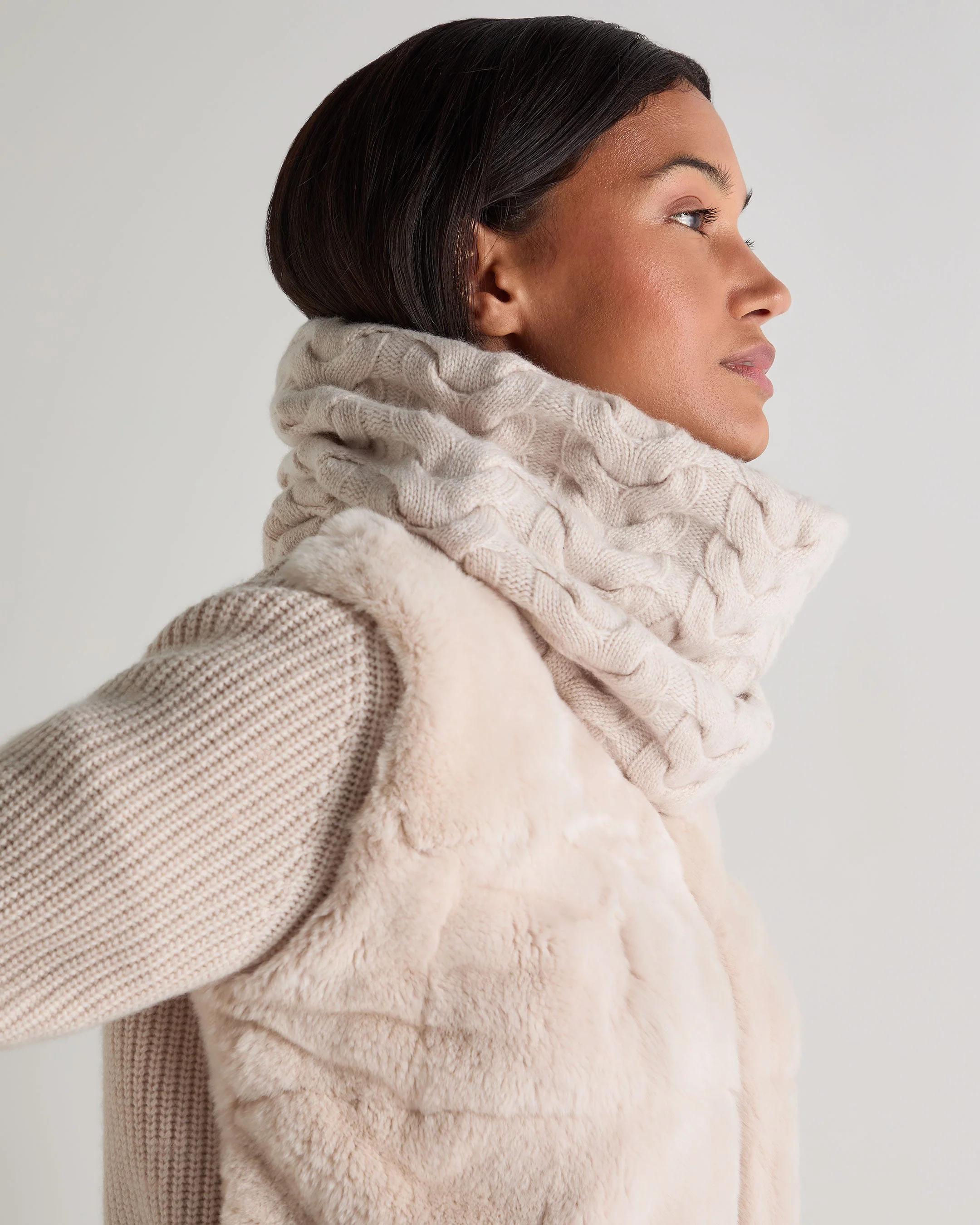 Unisex Cable Cashmere Snood Ecru White