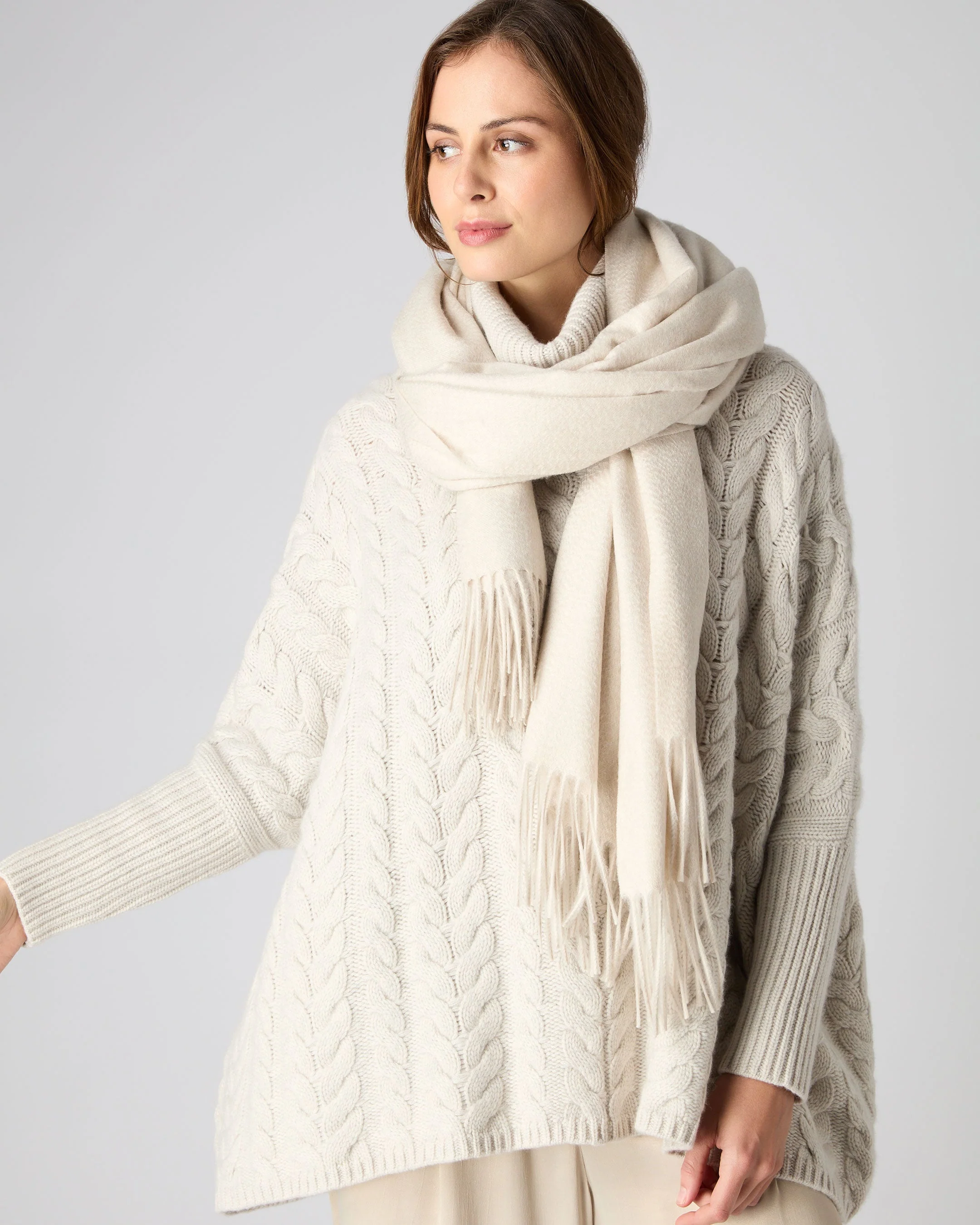 Women's Woven Cashmere Shawl Ecru White