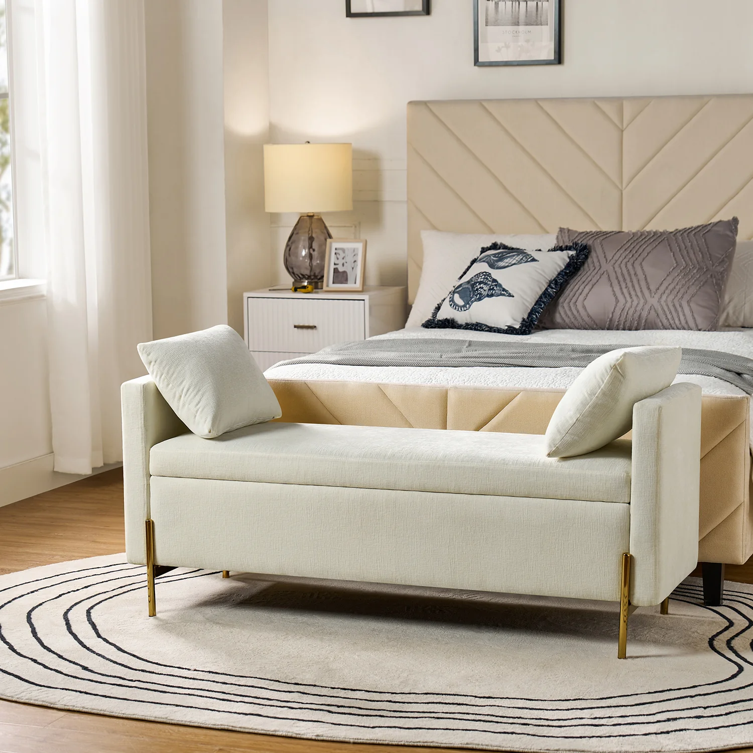 Arrigo Upholstered Flip Top Storage Bench in Ivory