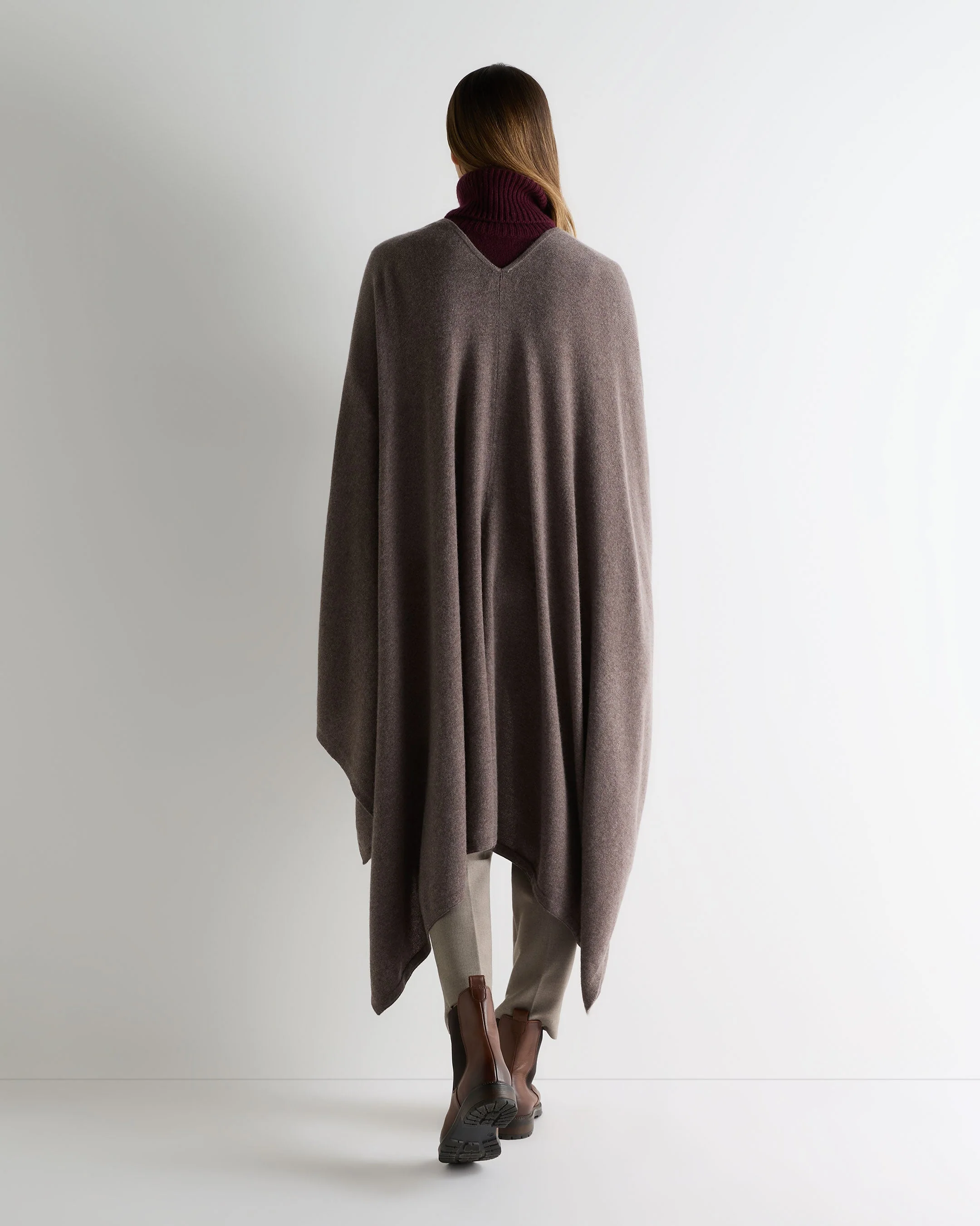 Women's Lily Lightweight Cashmere Cape Otter Brown