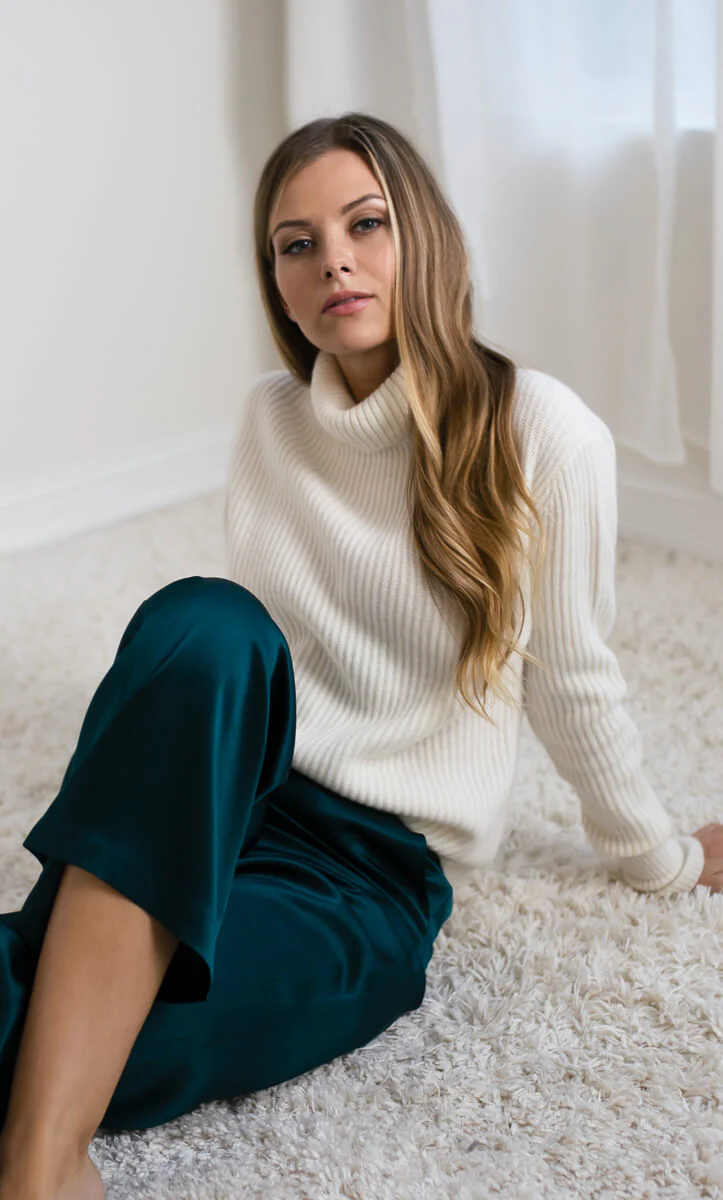 Tessa Cashmere Turtleneck Sweater