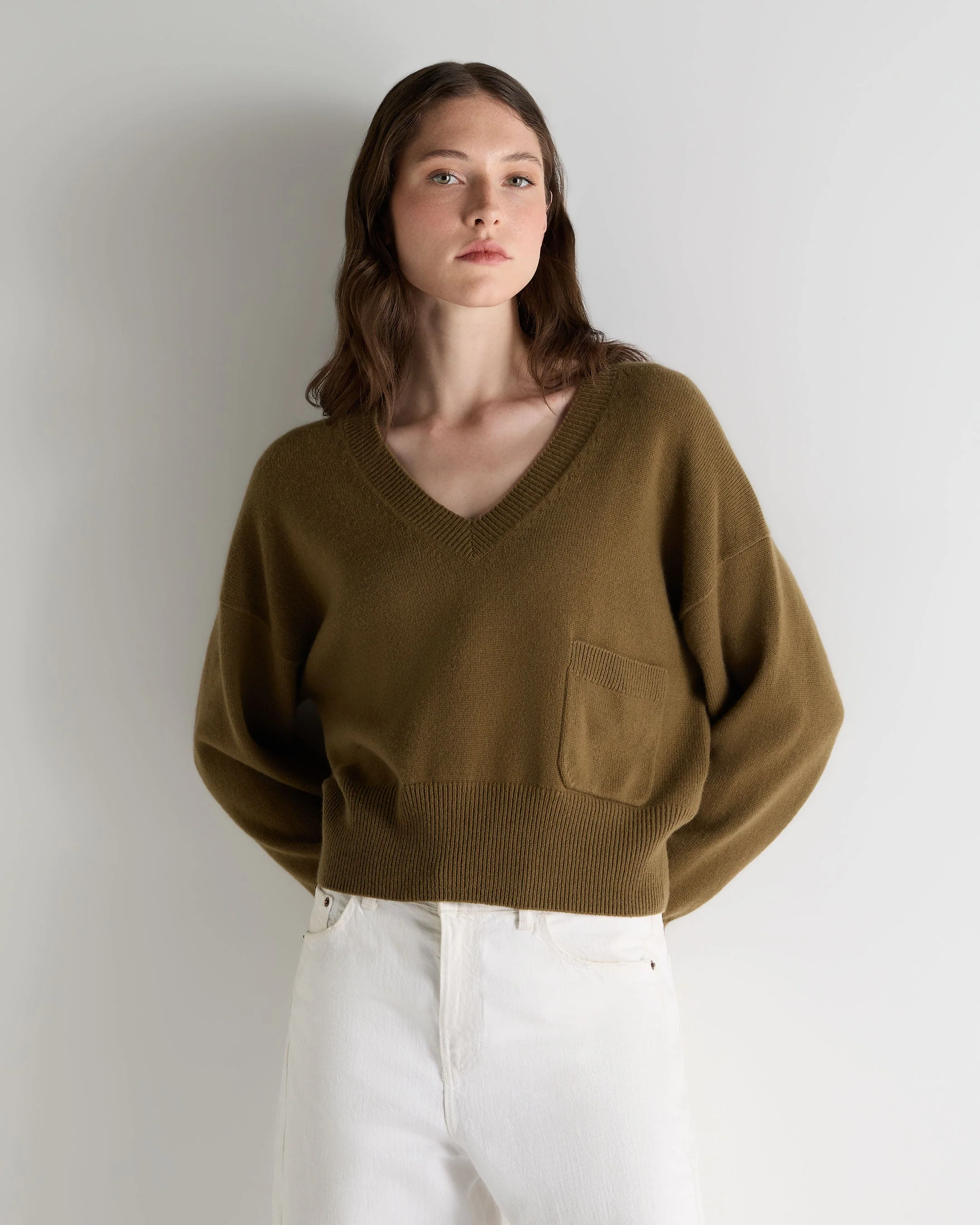 Women's Cropped V Neck Cashmere Sweater Cinnamon Brown