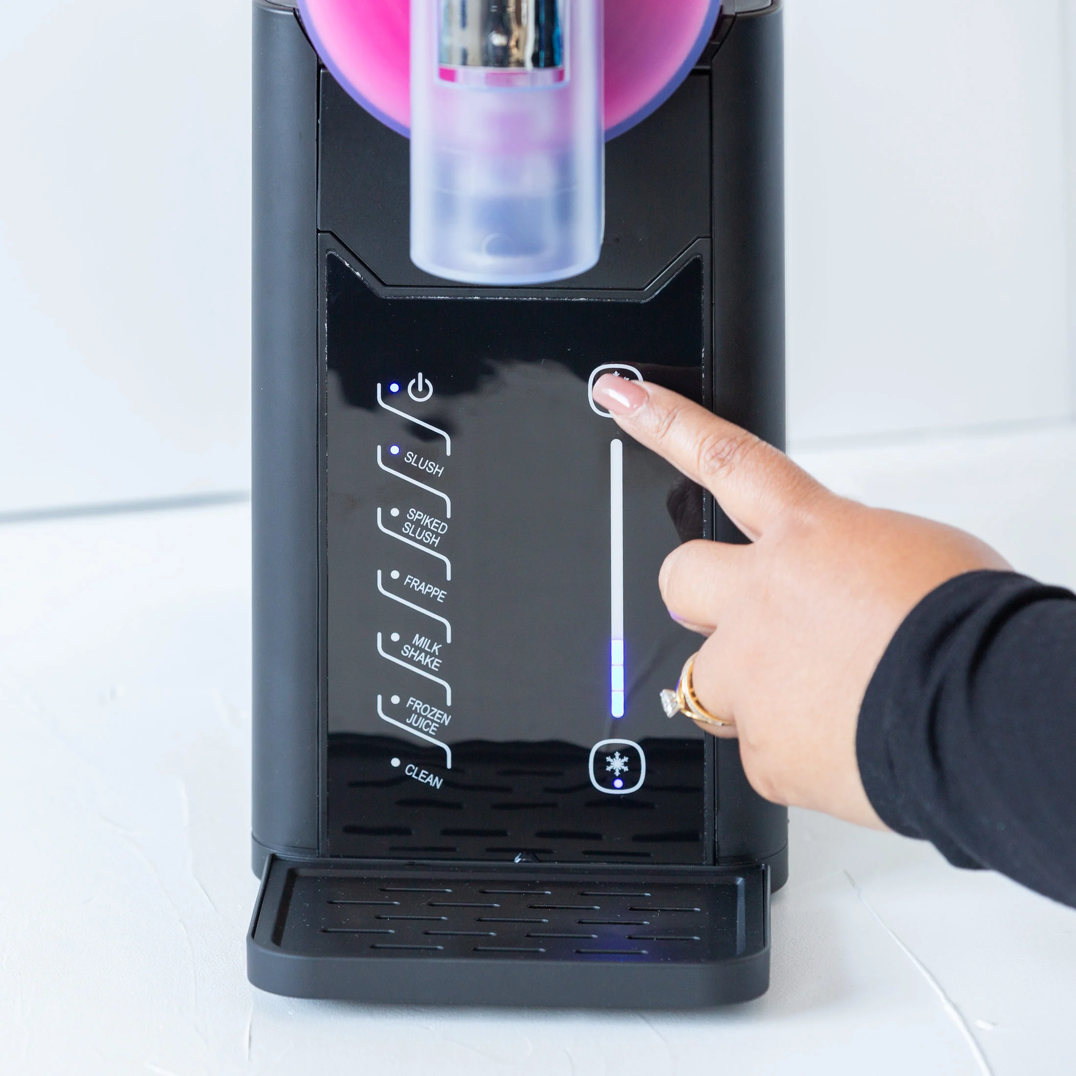 Slushie Maker, One Touch Control, 5 Preset Programs