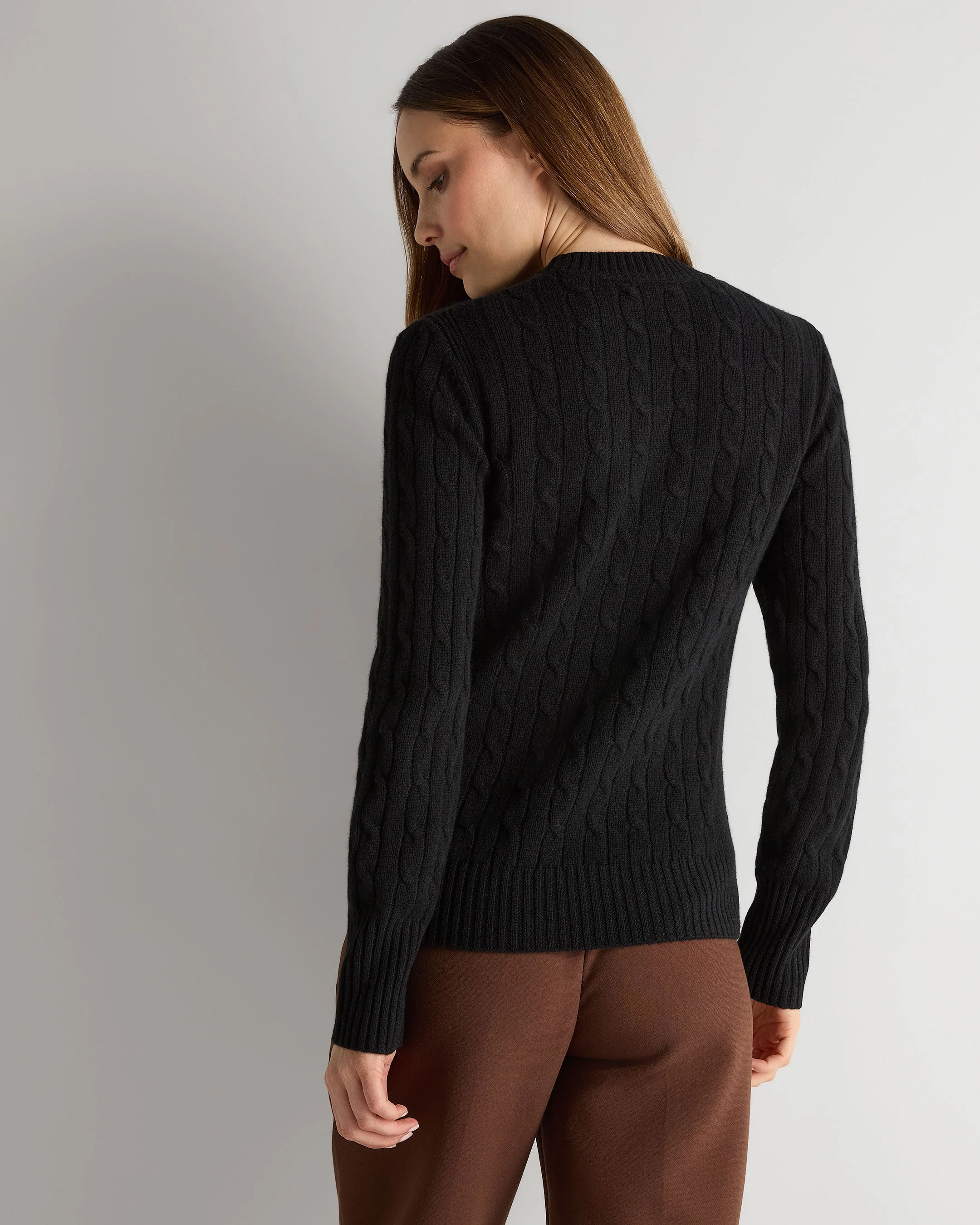 Women's Adelyn Cable Round Neck Cashmere Sweater Black
