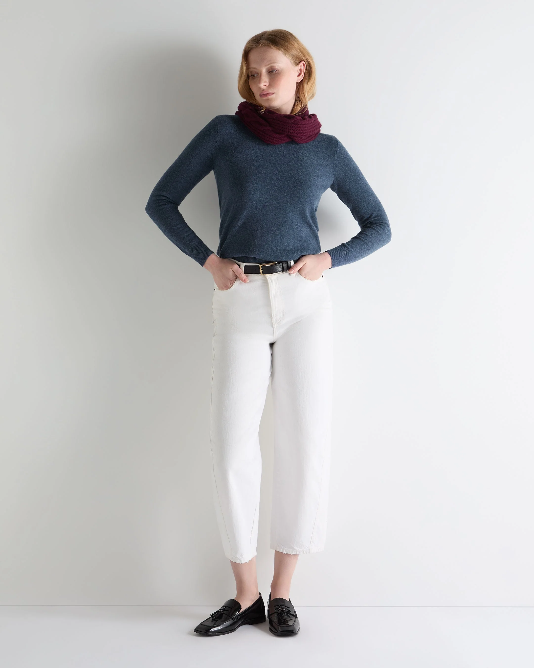Women's Evie Classic Round Neck Cashmere Sweater Light Denim Blue