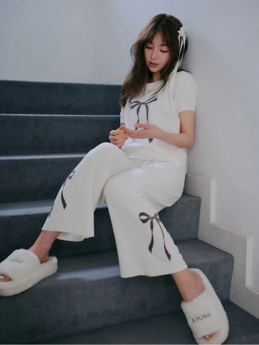 Ribbon Jacquard Pullover Sweater