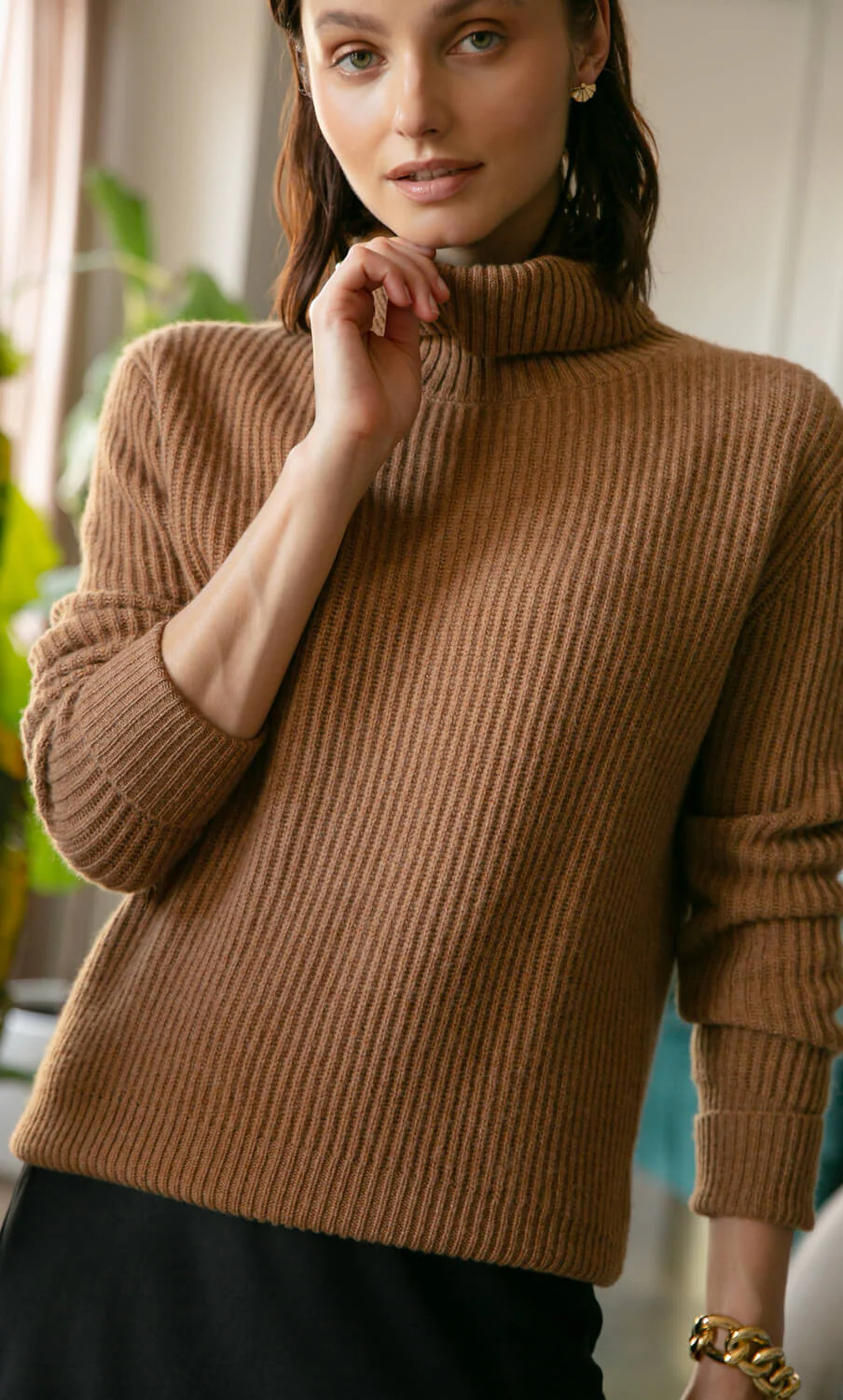 Tessa Cashmere Turtleneck Sweater