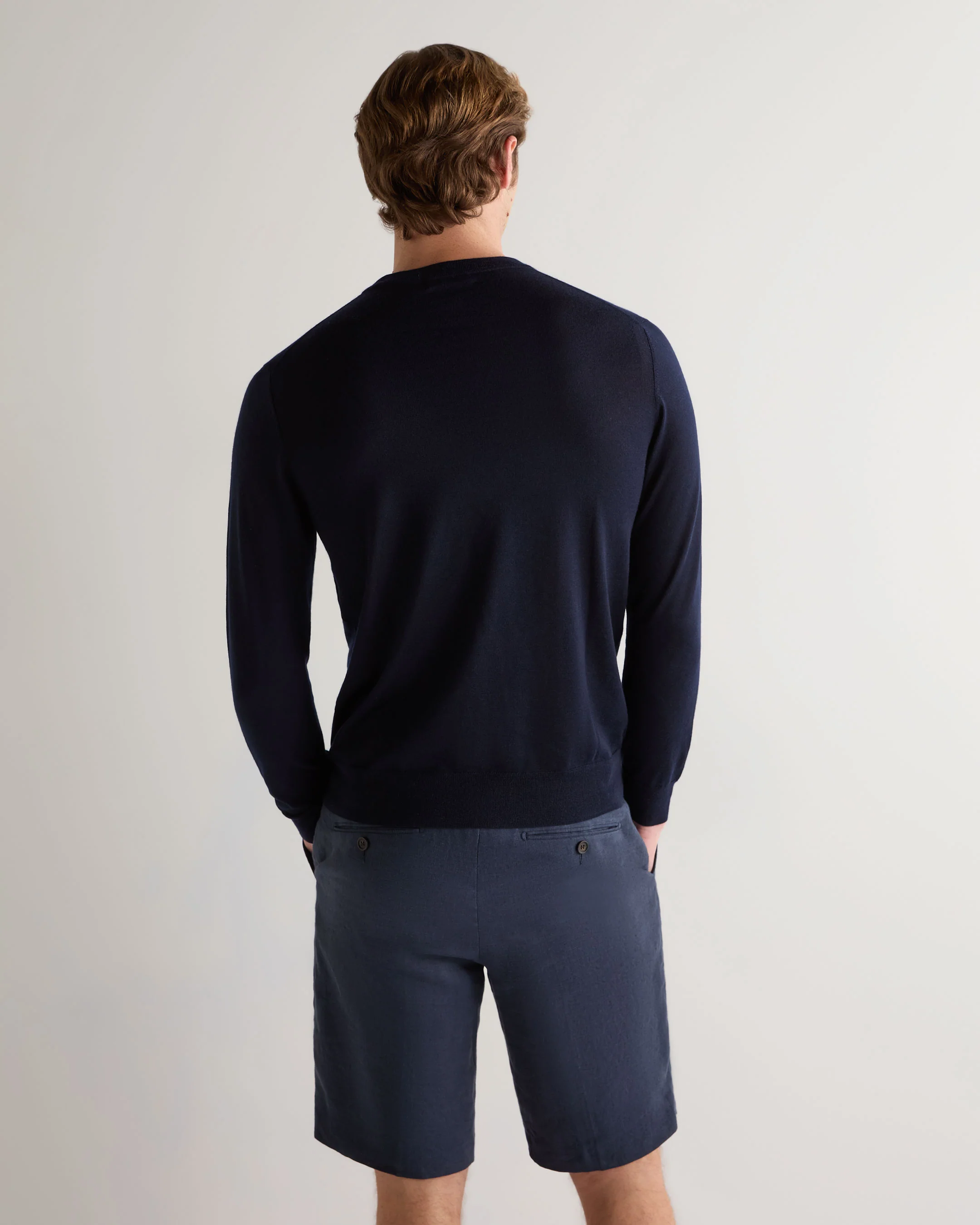 Men's Covent Fine Gauge Cashmere Round Neck Jumper Navy Blue