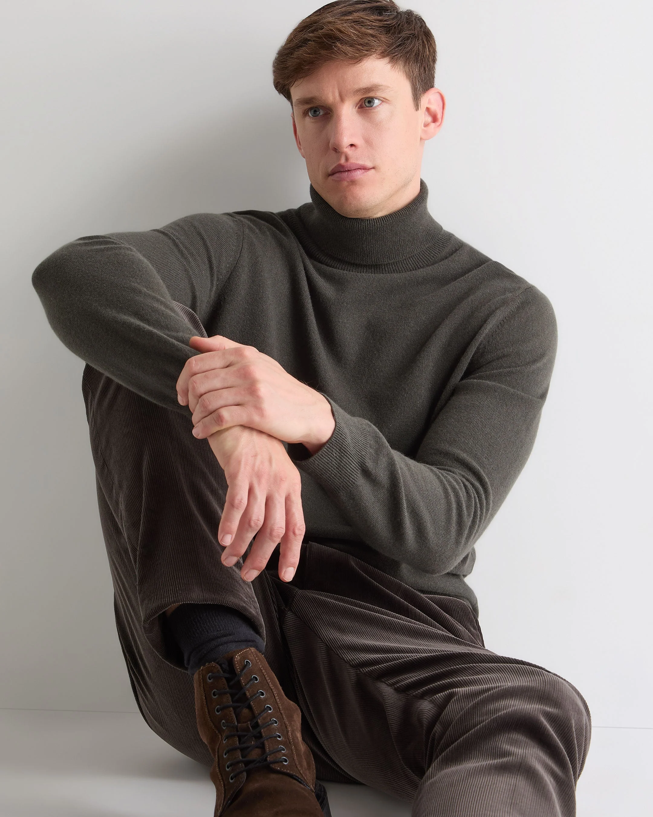 Men's Trafalgar Turtle Neck Cashmere Sweater Arabica Khaki Green